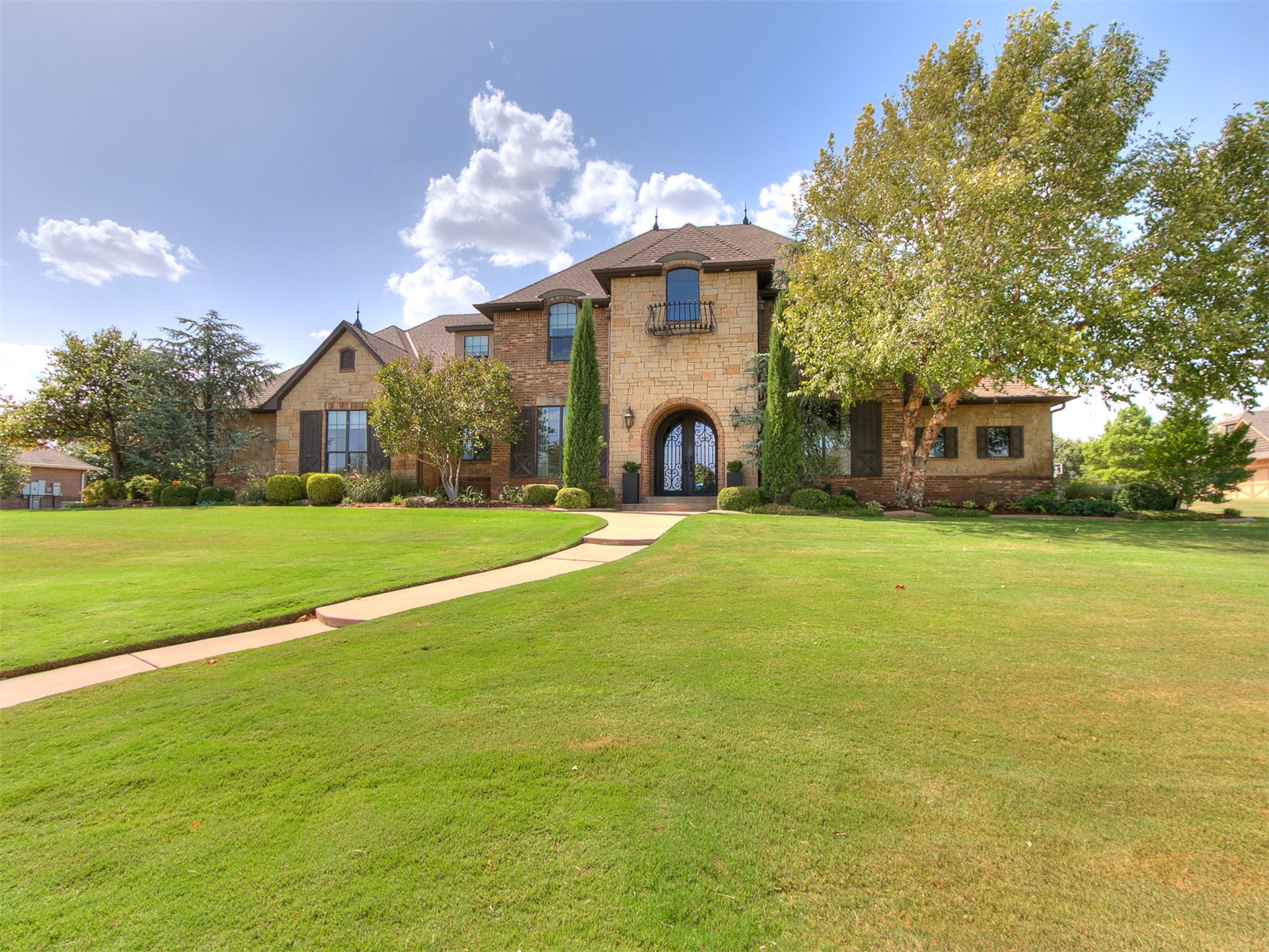 6015 Smoky Hill Trail Property Photo 1