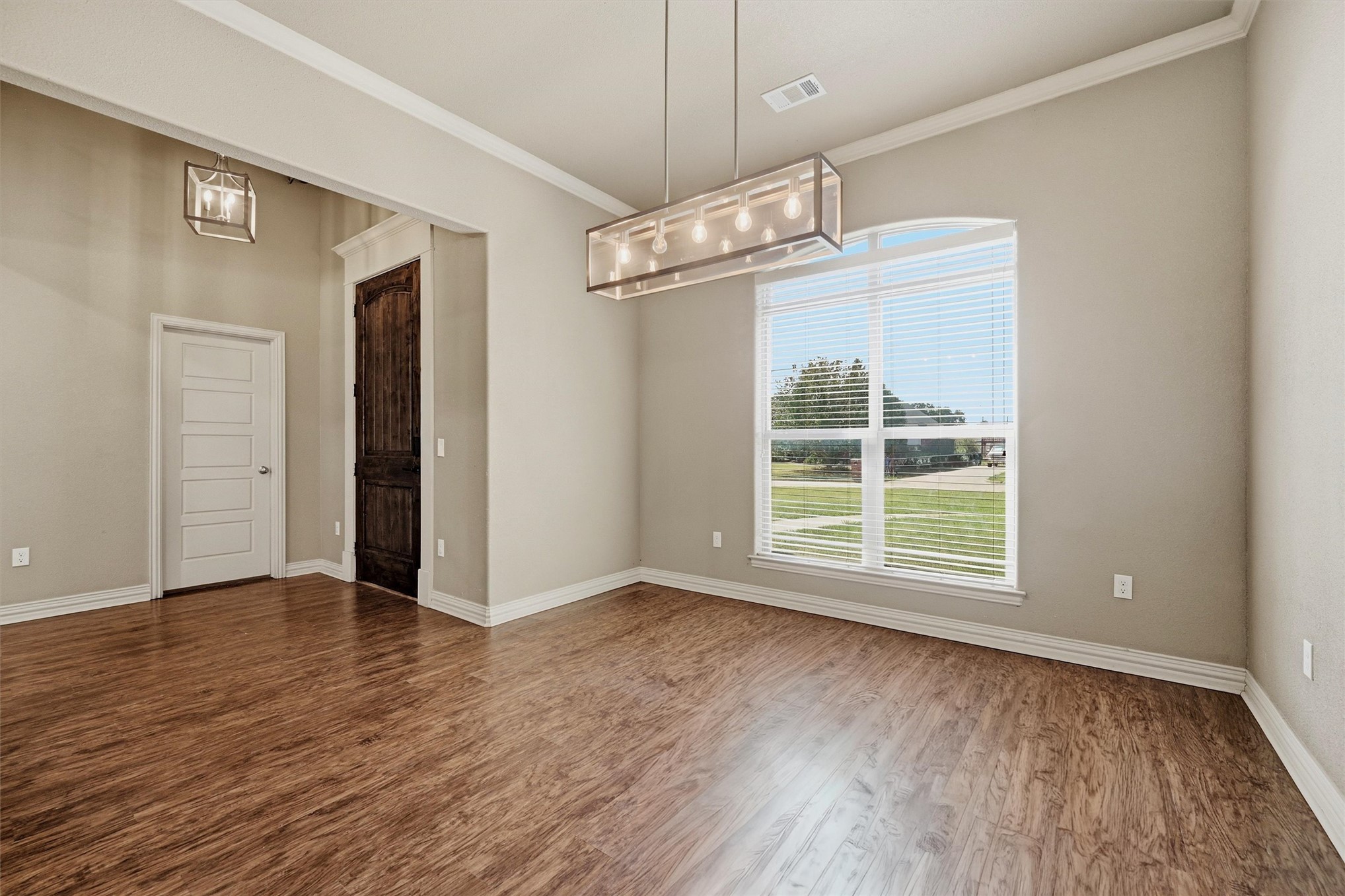 106 Highland Drive Property Photo 6