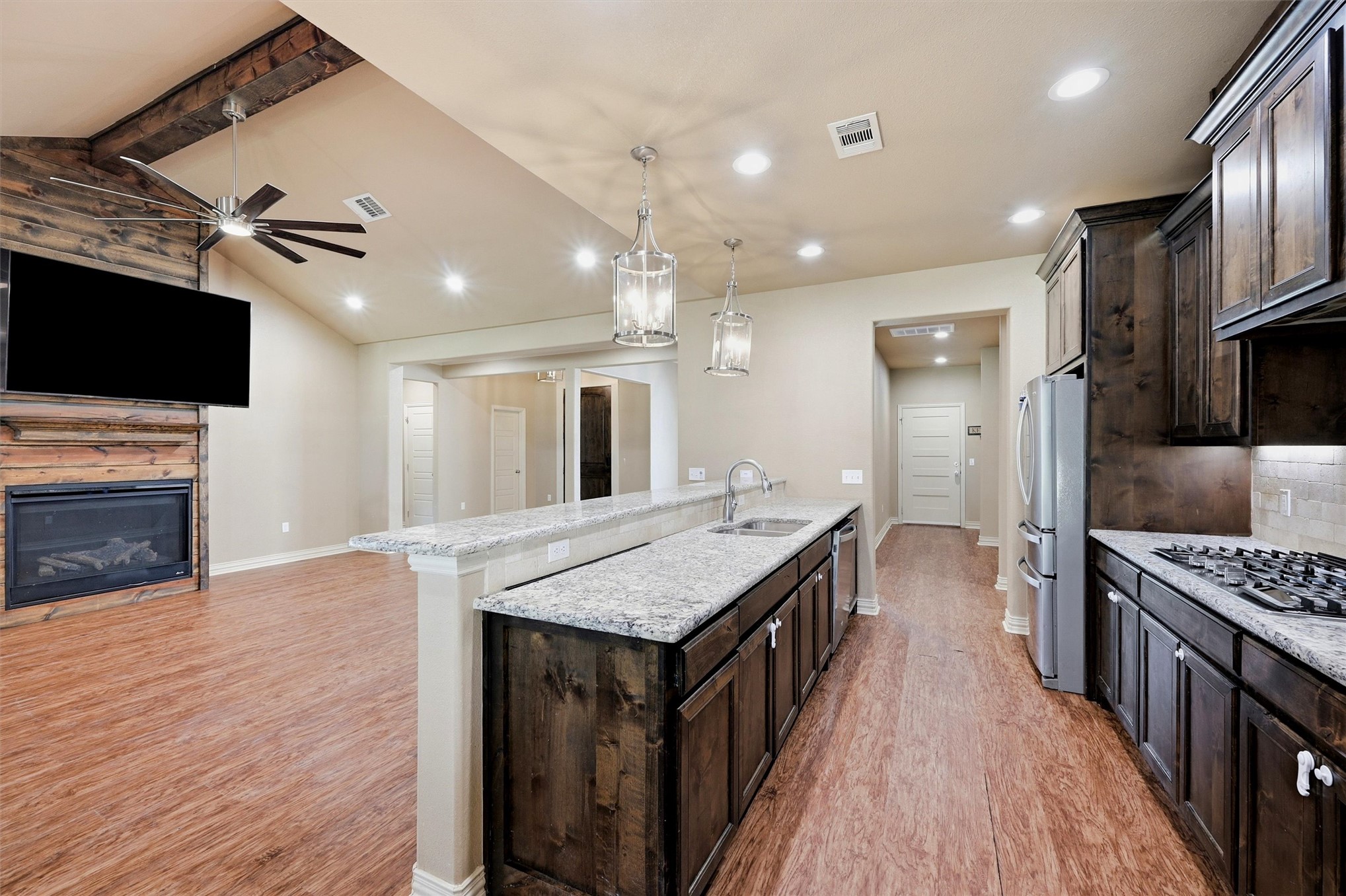 106 Highland Drive Property Photo 15