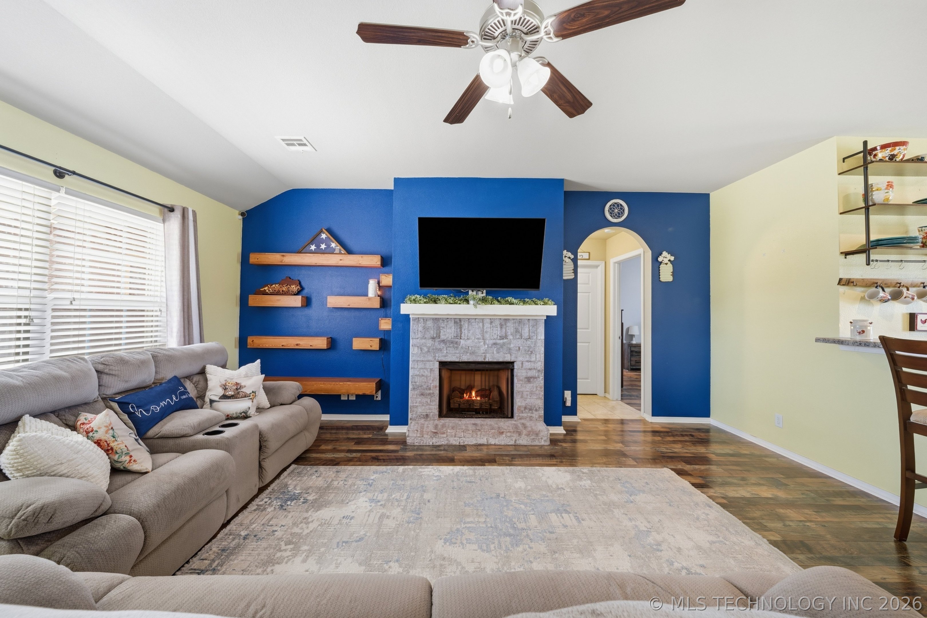 23284 S Jewell Drive Property Photo 8