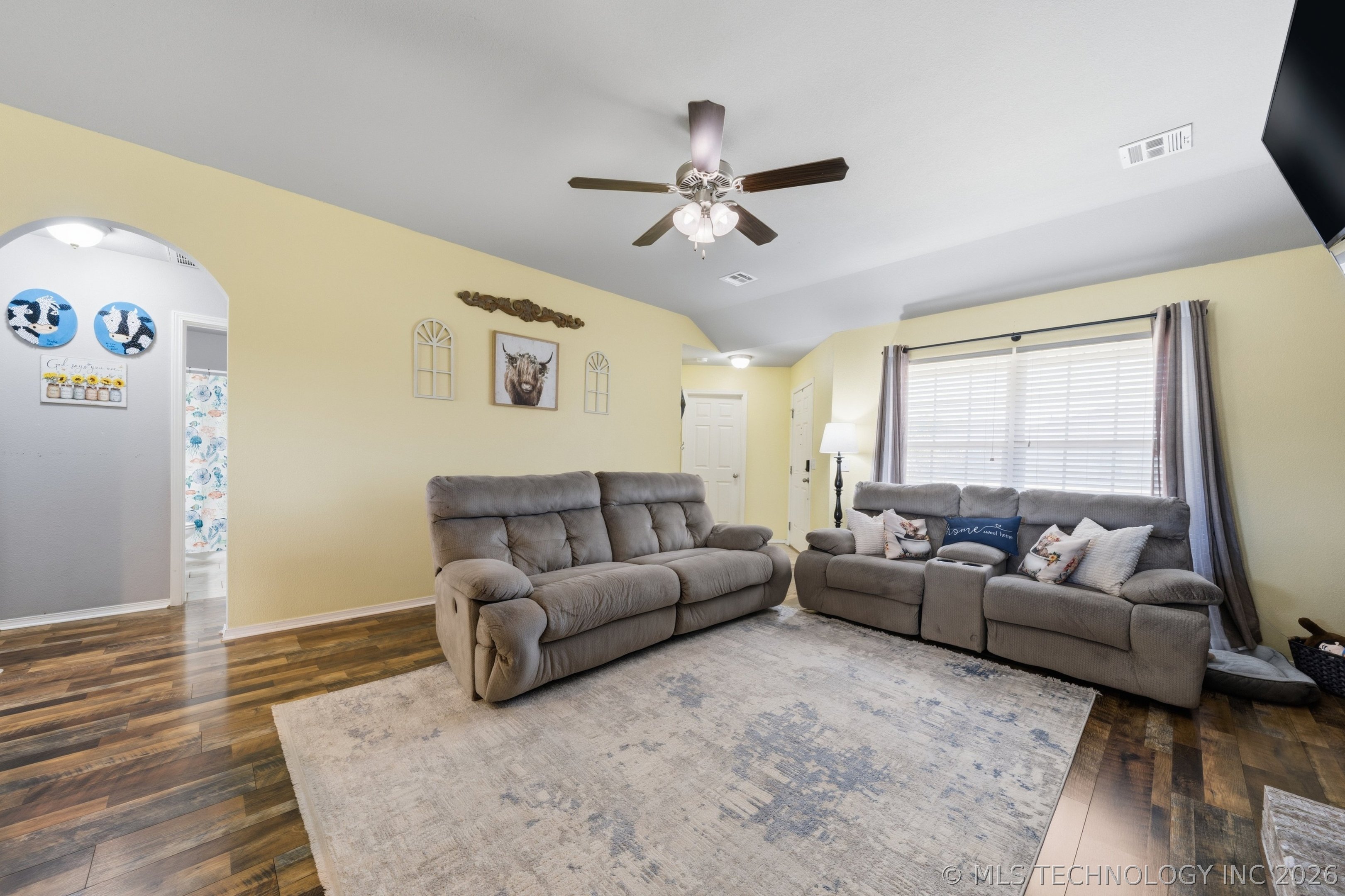 23284 S Jewell Drive Property Photo 9