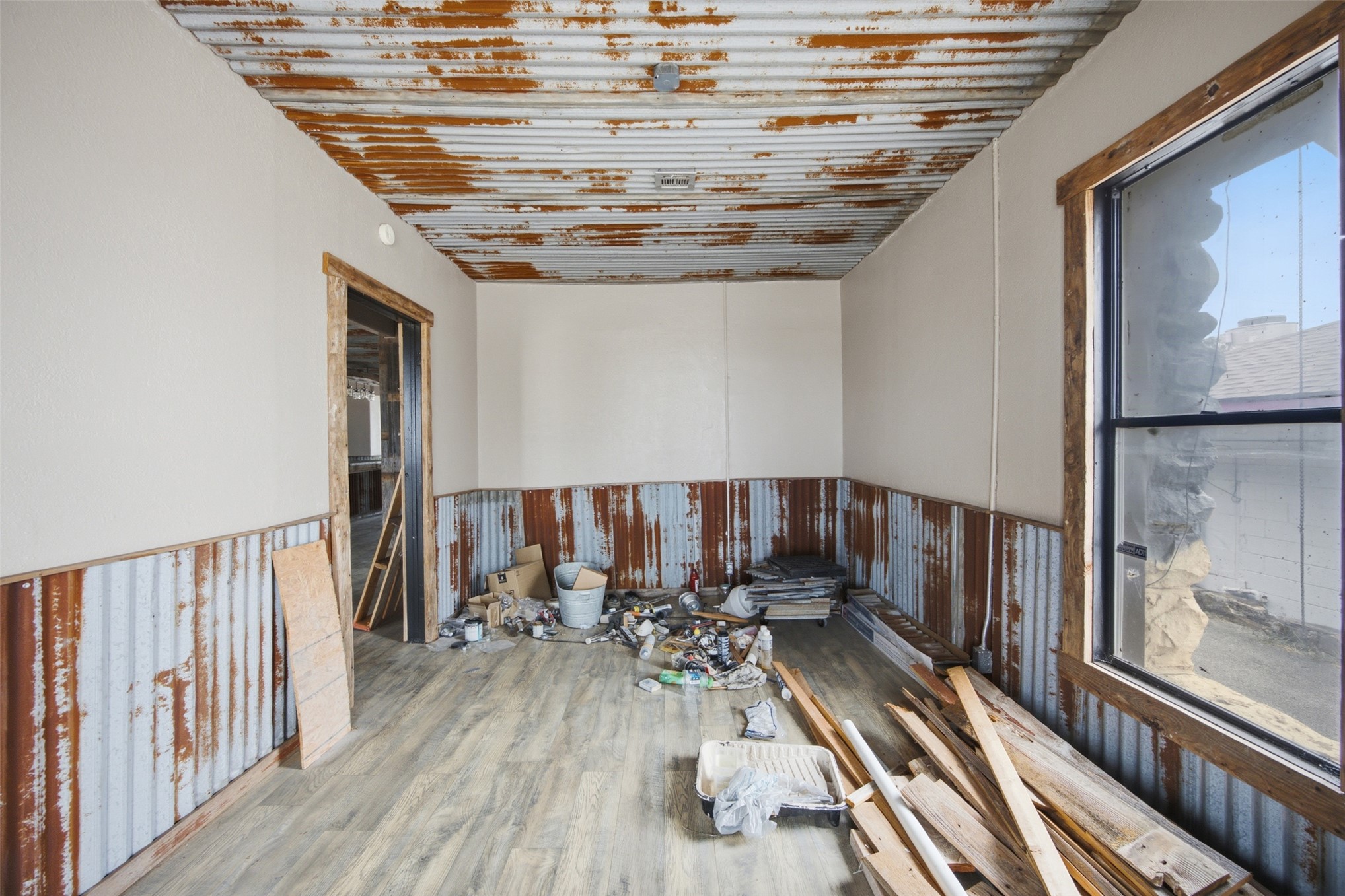 609 E Carl Albert Parkway Property Photo 10