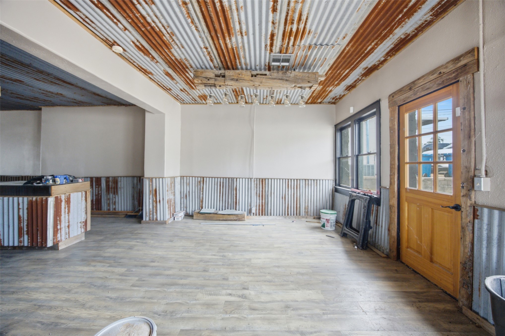 609 E Carl Albert Parkway Property Photo 14