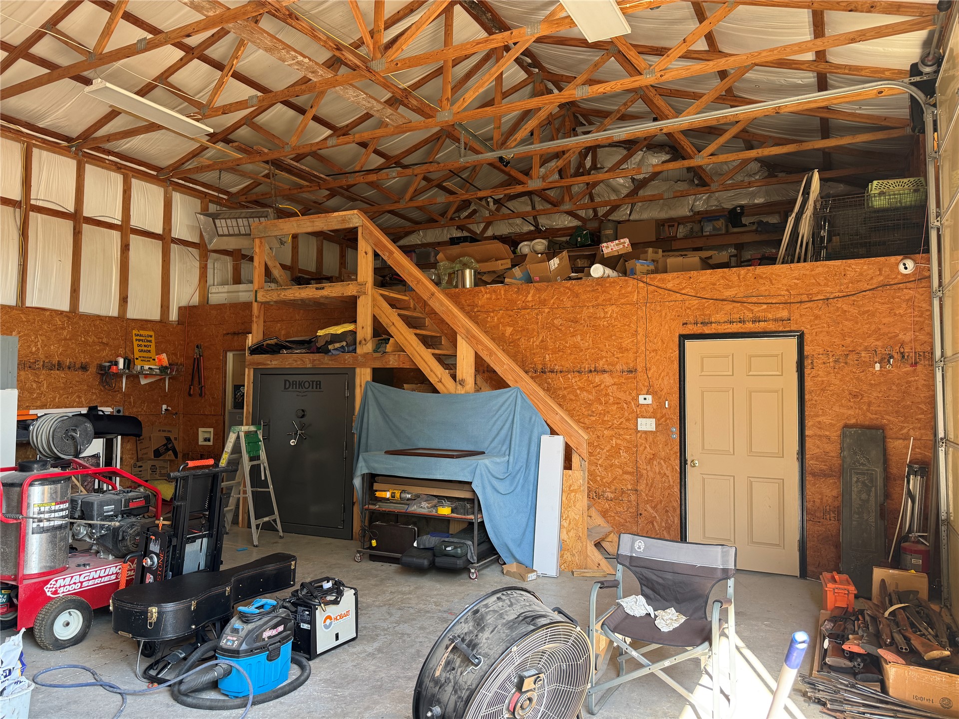 209 E Layton Street Property Photo 4