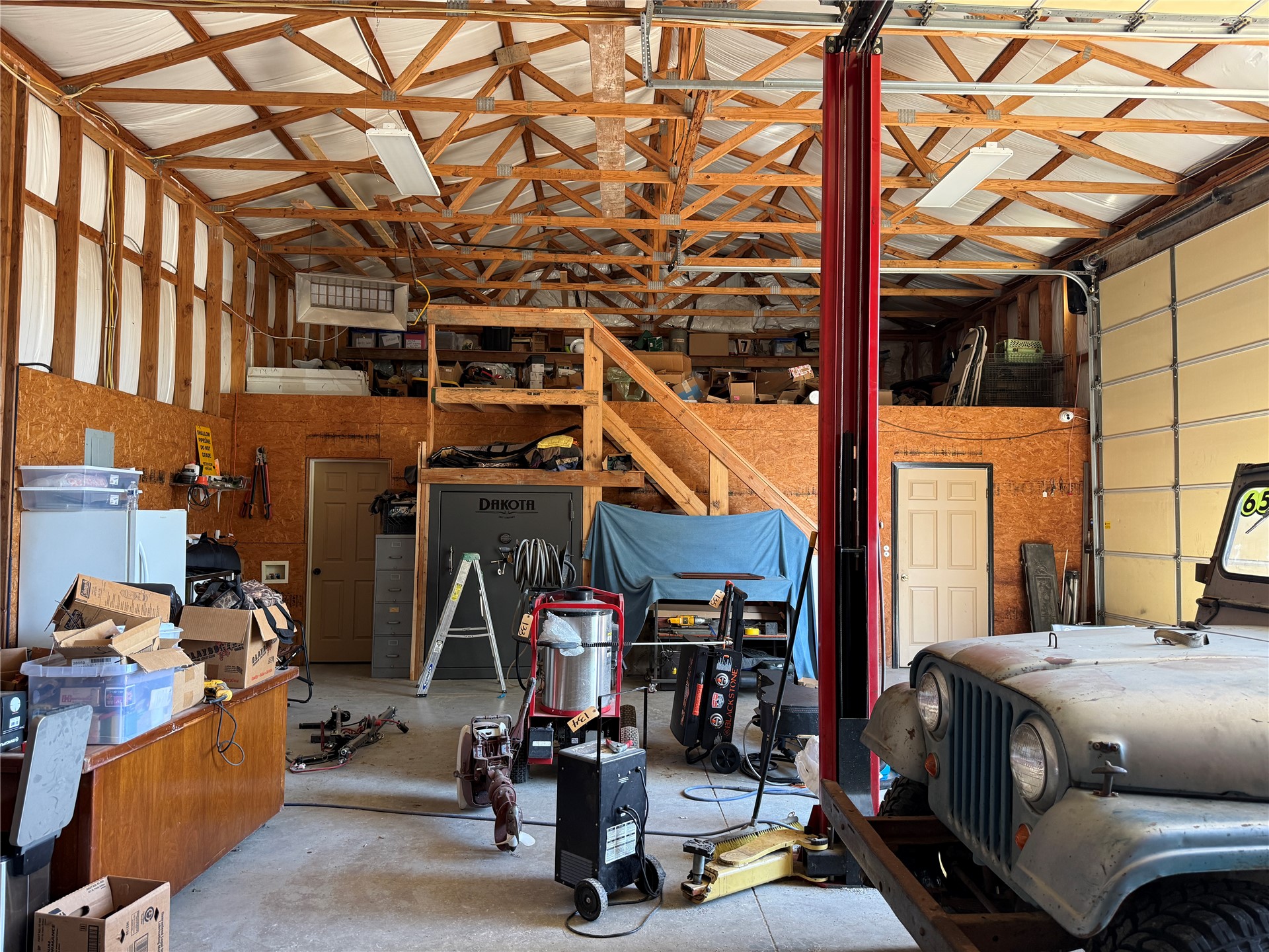 209 E Layton Street Property Photo 5