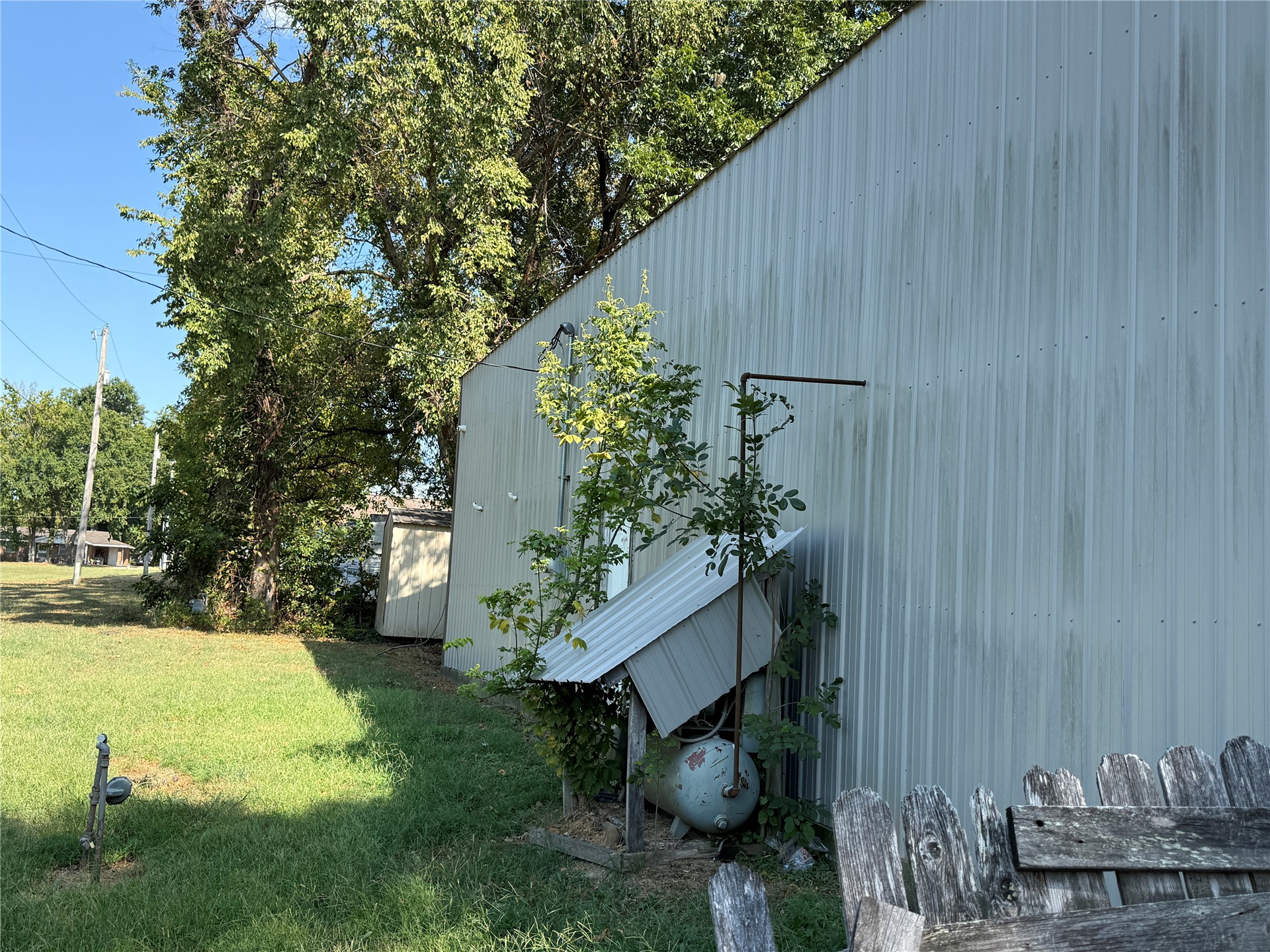 209 E Layton Street Property Photo 12