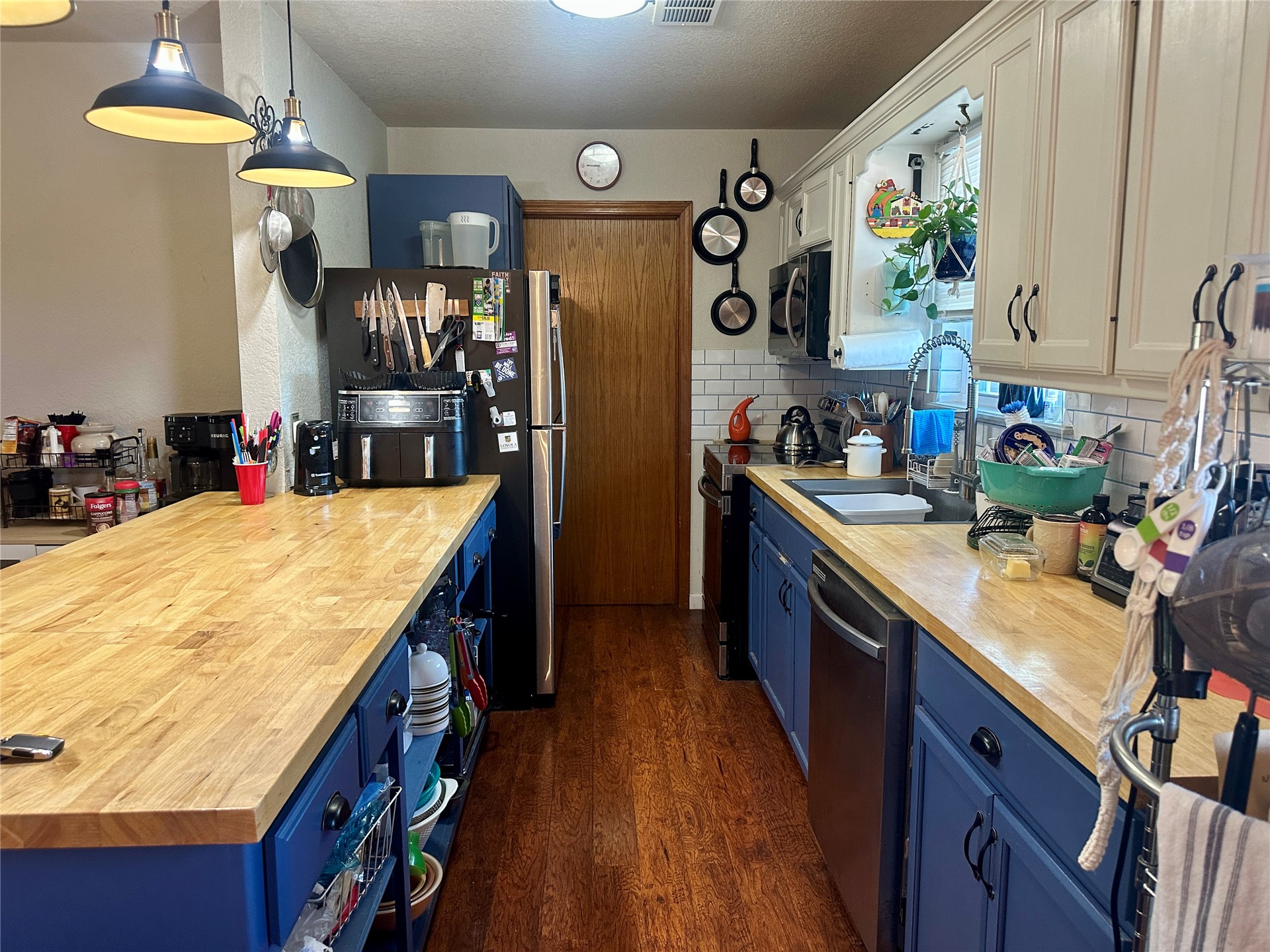 2105 W Mockingbird Lane Property Photo 15
