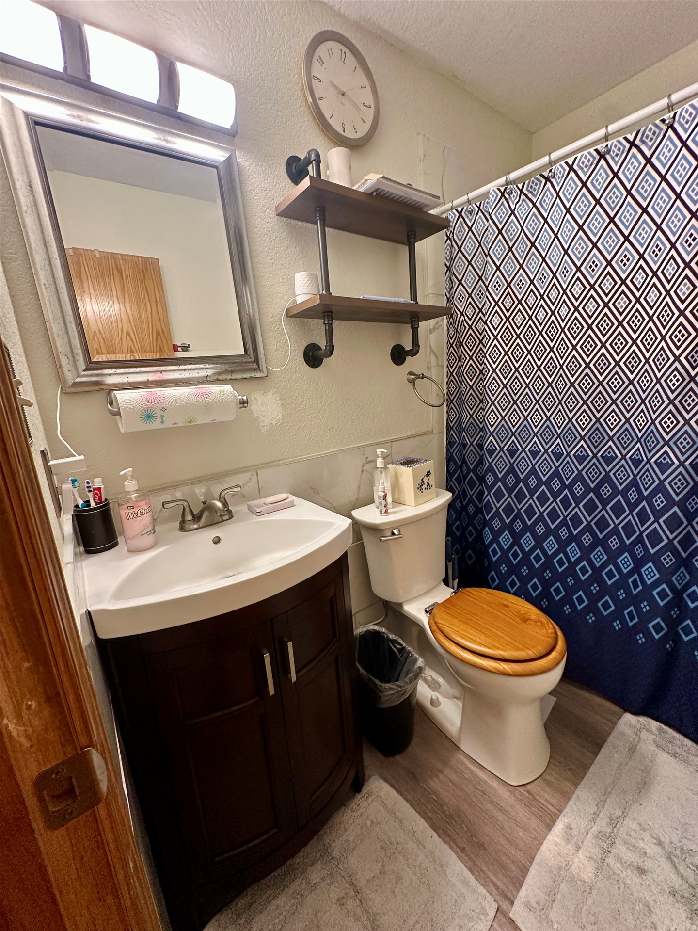 2105 W Mockingbird Lane Property Photo 37