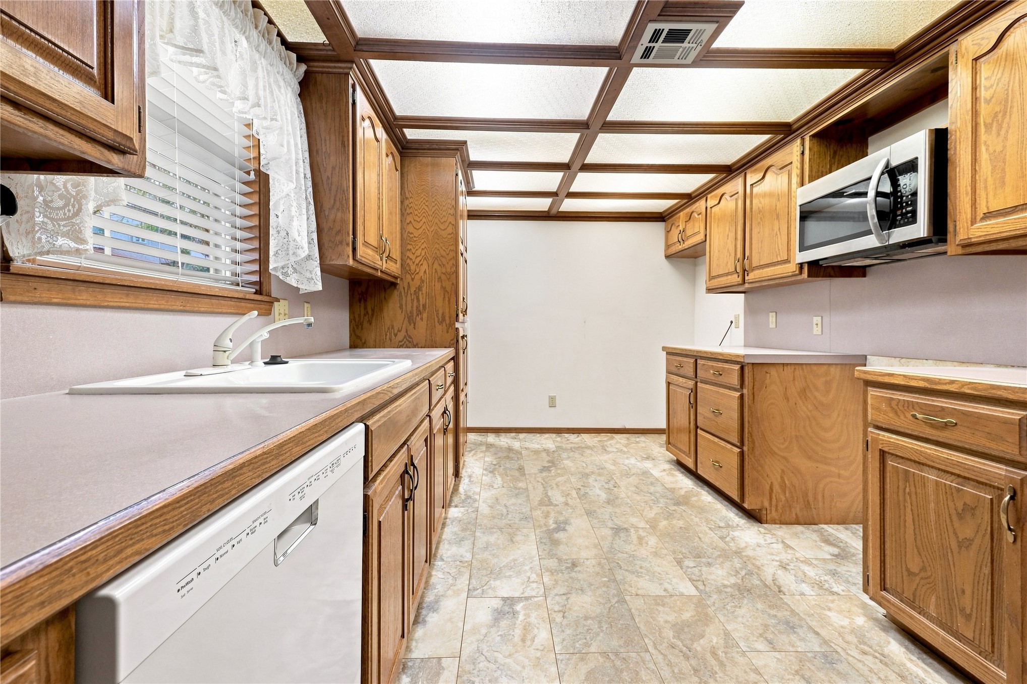 411 W Odle Street Property Photo 4