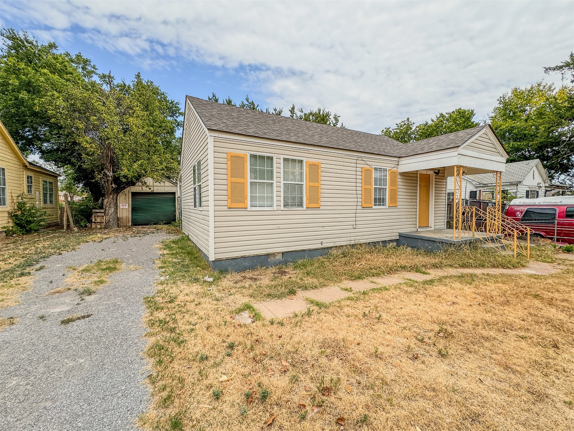 1507 Sw D Avenue Property Photo 5