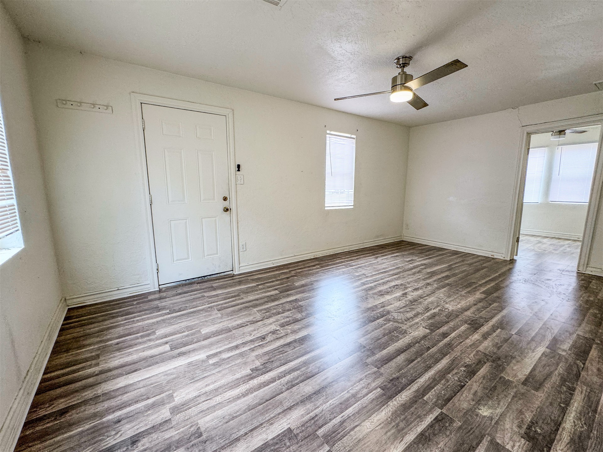 1507 Sw D Avenue Property Photo 7