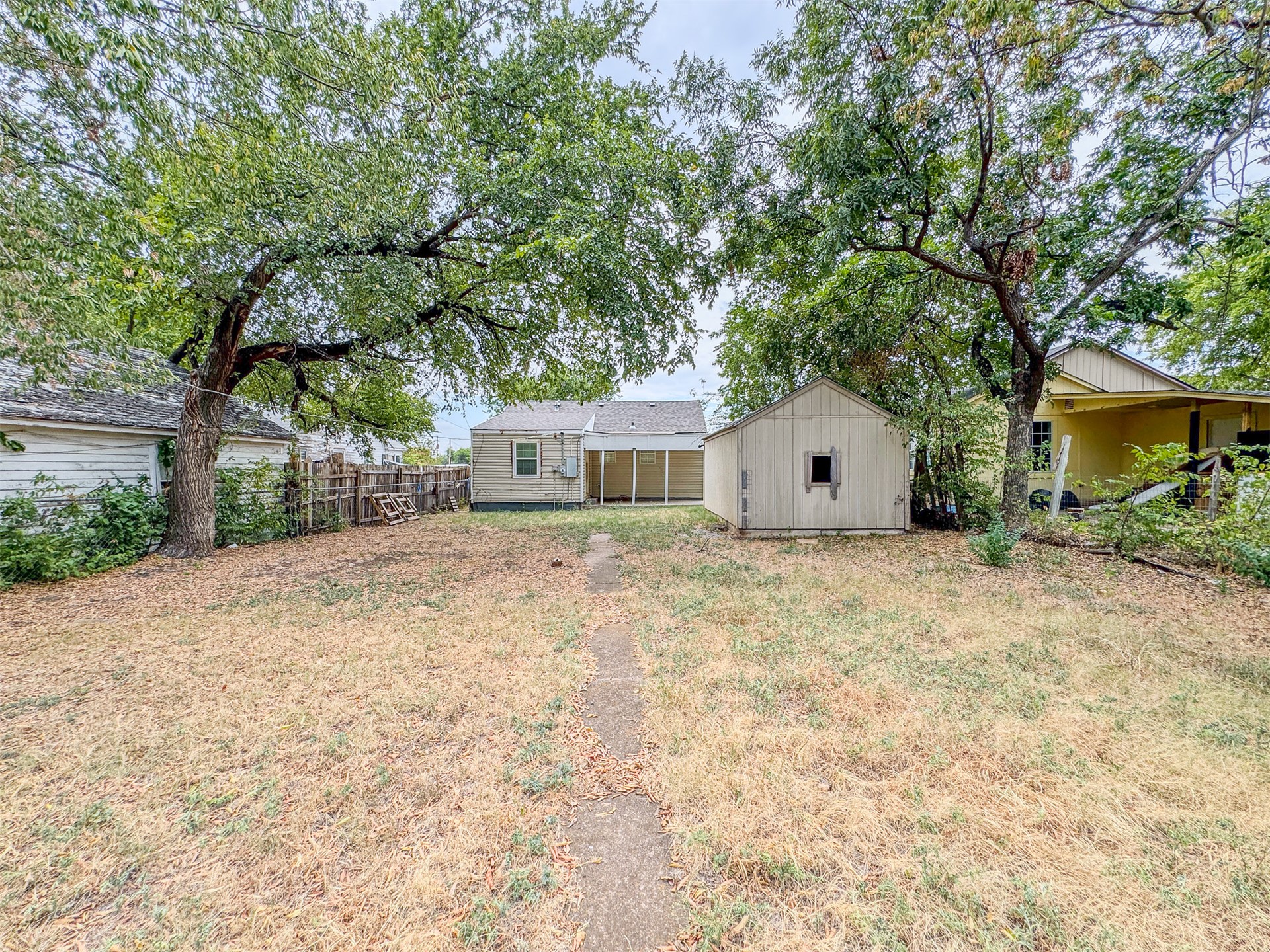 1507 Sw D Avenue Property Photo 24