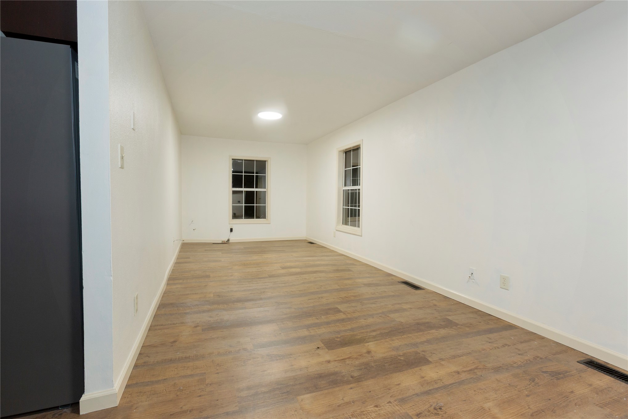 810 E Miami Avenue Property Photo 6