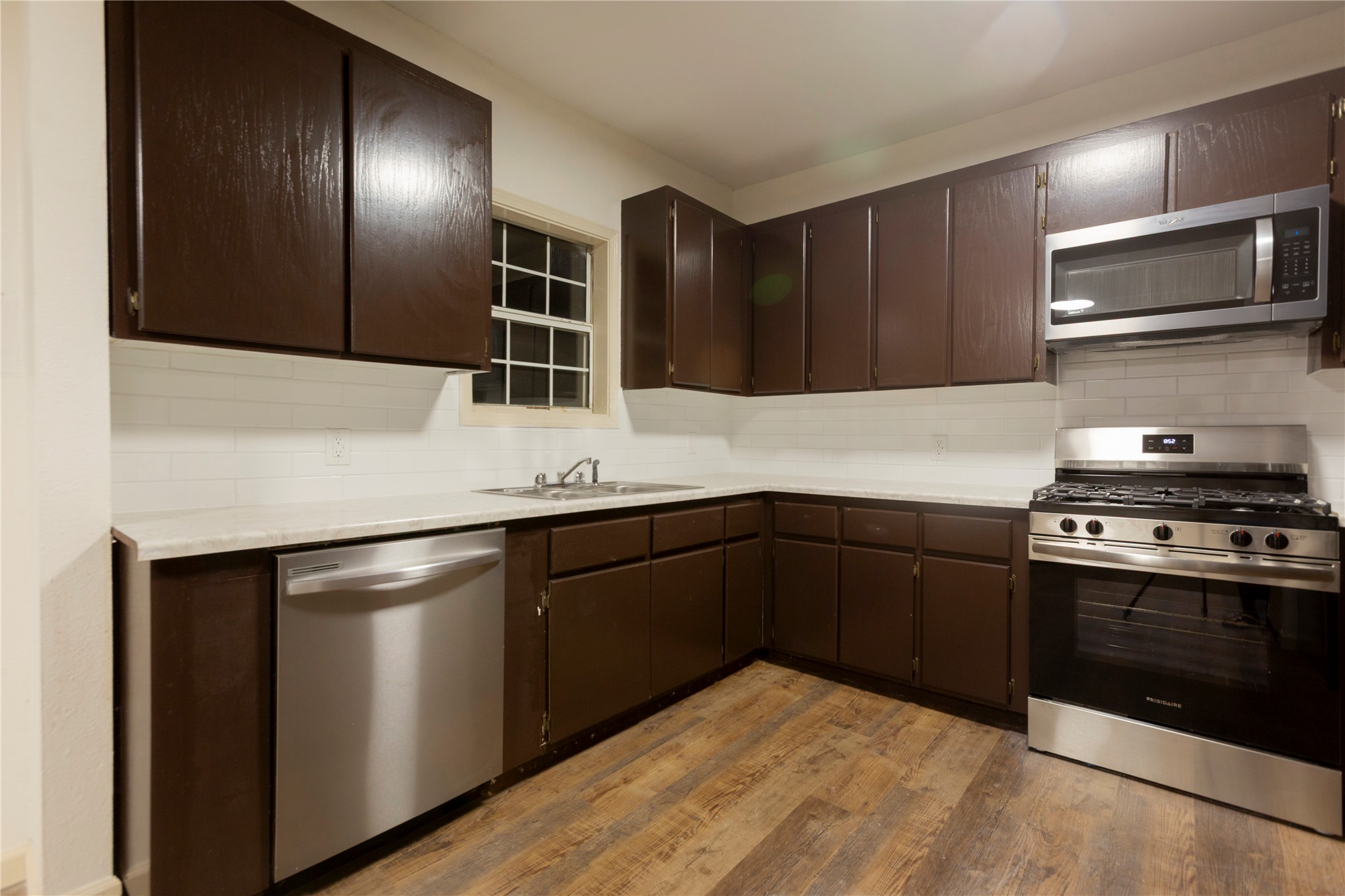 810 E Miami Avenue Property Photo 8