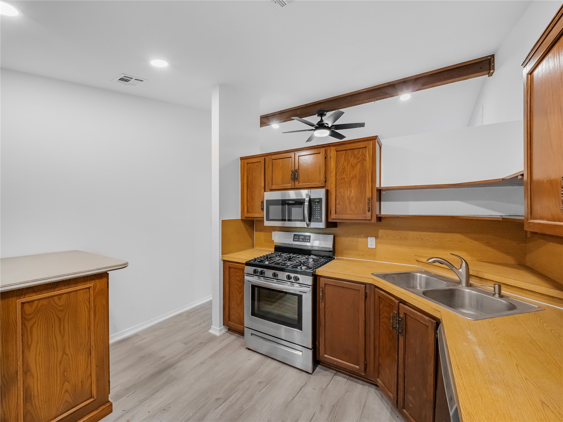 17703 S Tacoma Street Property Photo 15