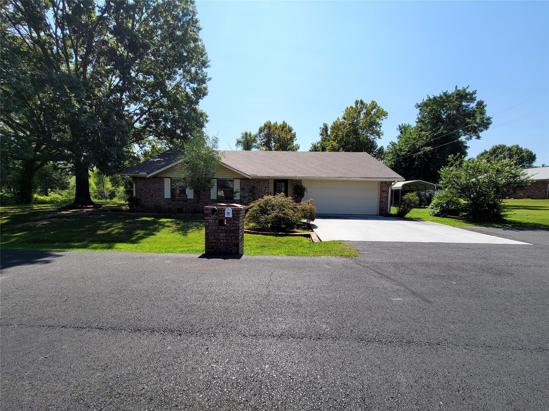 112 Meadowlark Property Photo 4