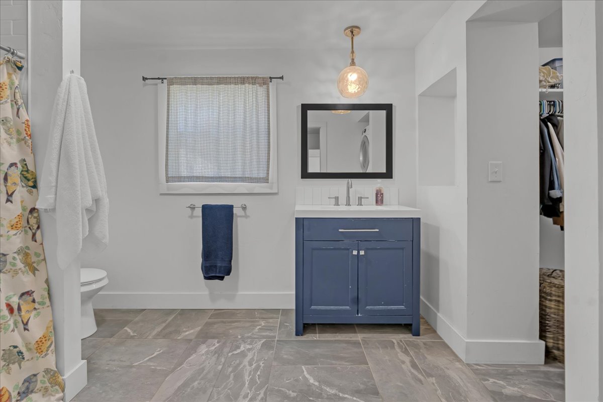 1320 S New Haven Avenue Property Photo 19