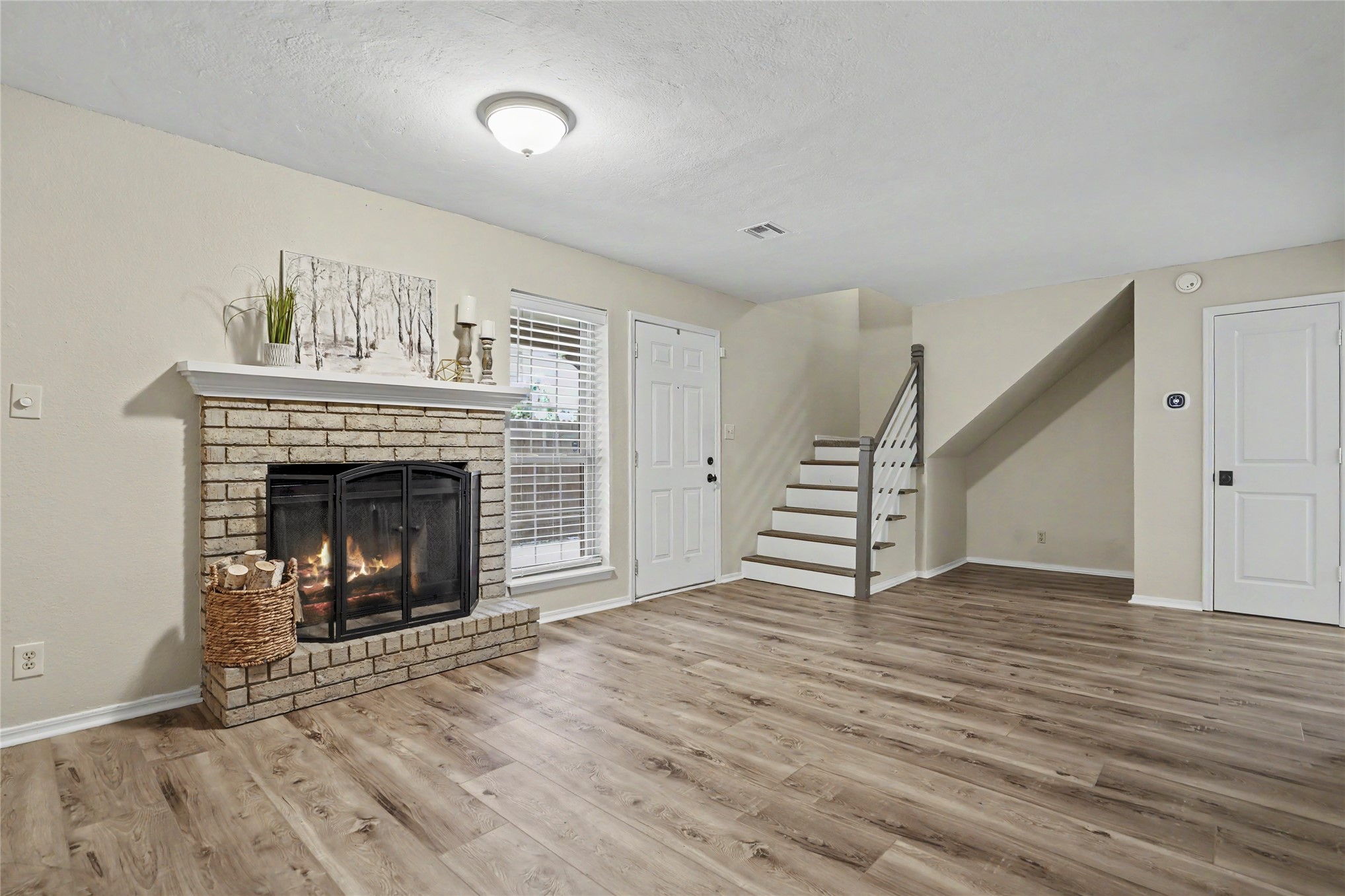 9023 S Delaware Avenue 607 Property Photo 4