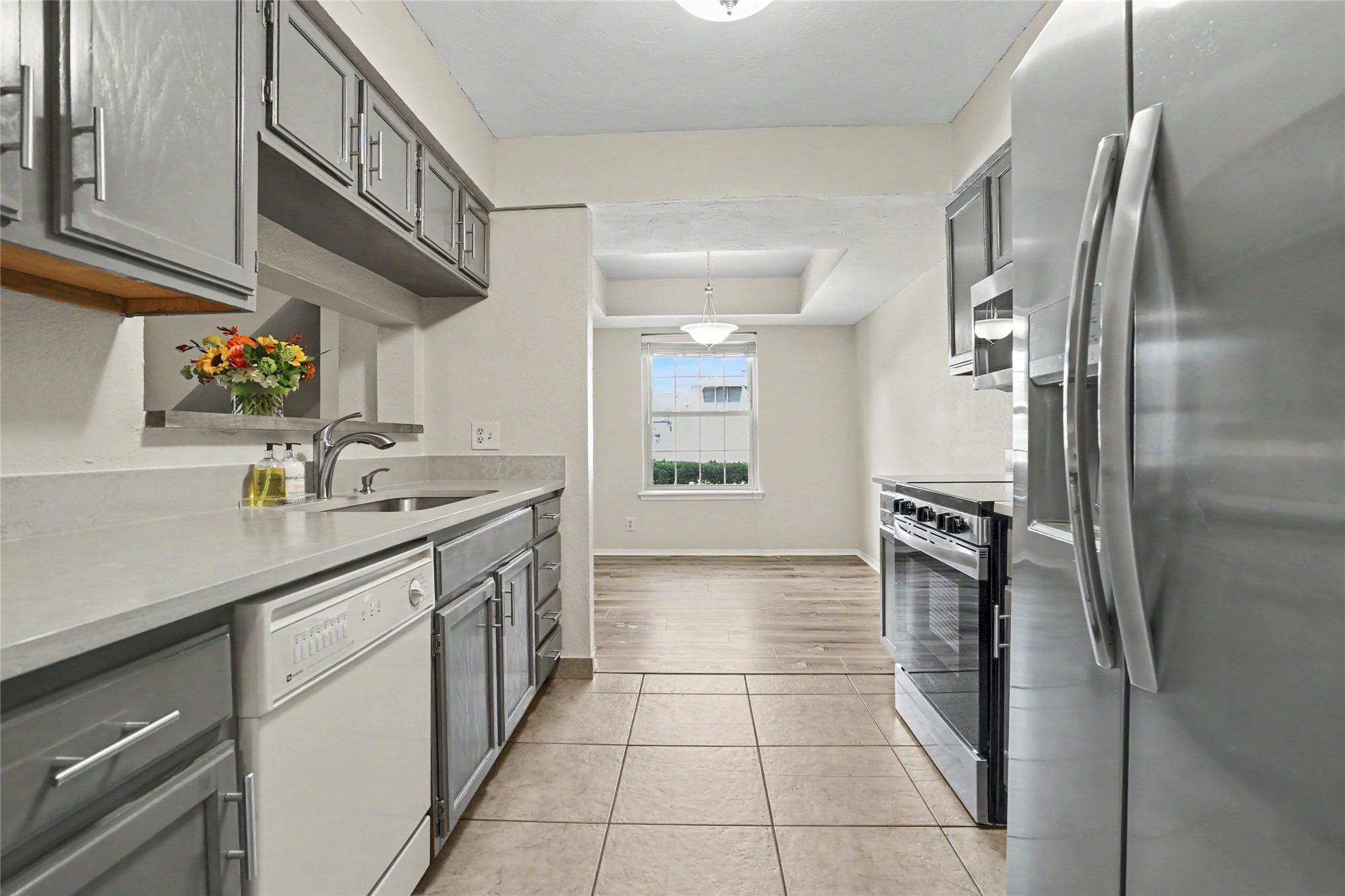 9023 S Delaware Avenue 607 Property Photo 6