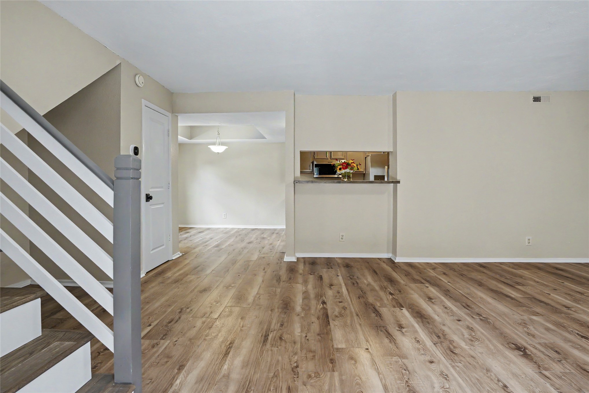 9023 S Delaware Avenue 607 Property Photo 10