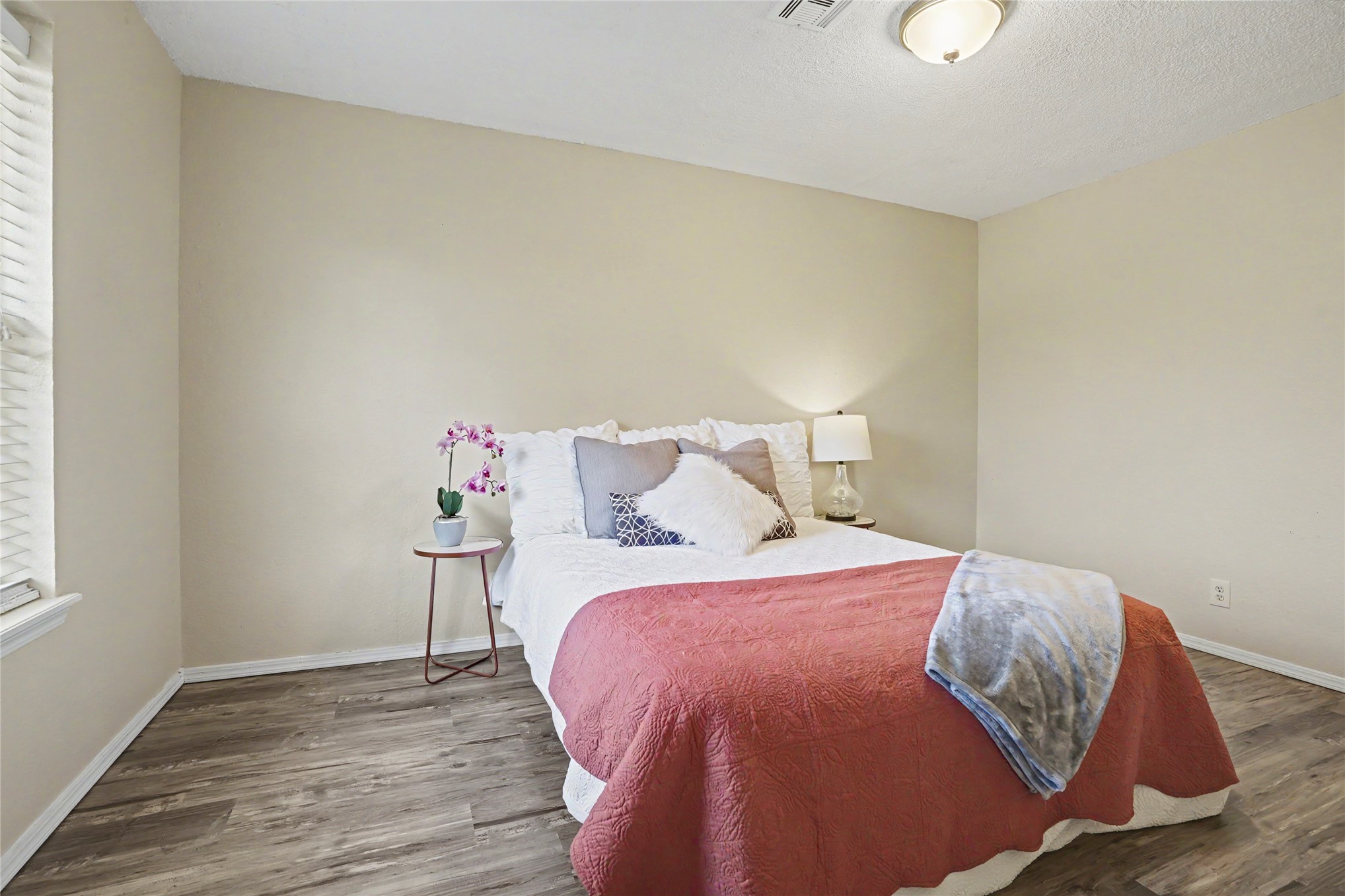 9023 S Delaware Avenue 607 Property Photo 15
