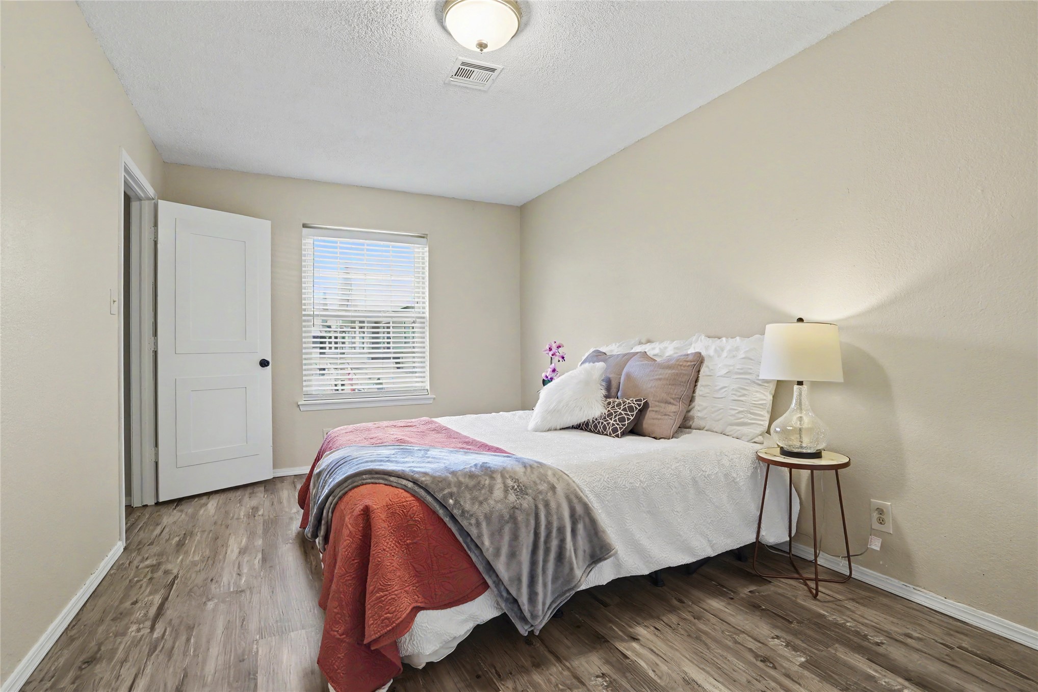 9023 S Delaware Avenue 607 Property Photo 16