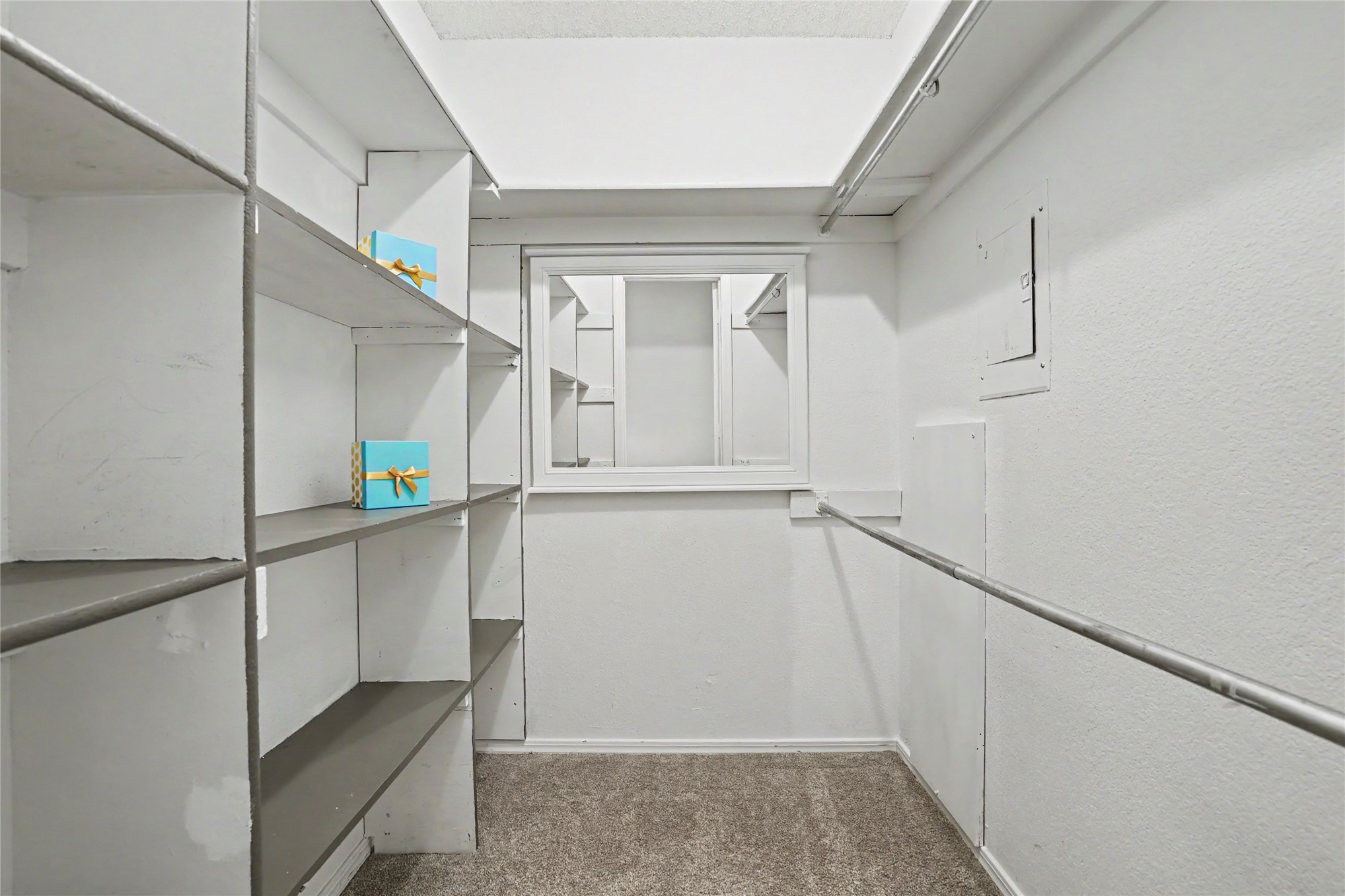 9023 S Delaware Avenue 607 Property Photo 18