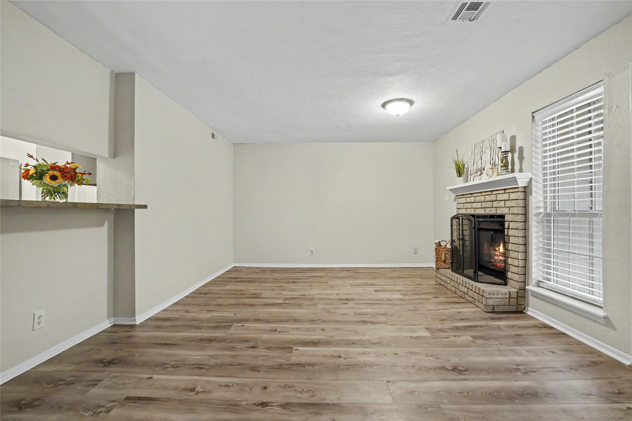 9023 S Delaware Avenue 607 Property Photo 20
