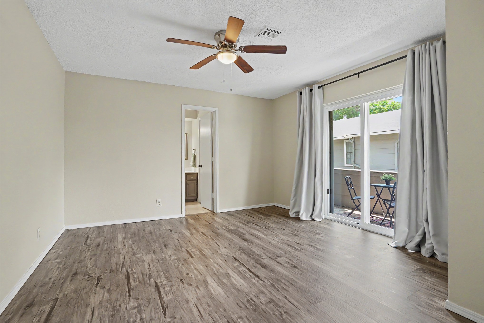 9023 S Delaware Avenue 607 Property Photo 27