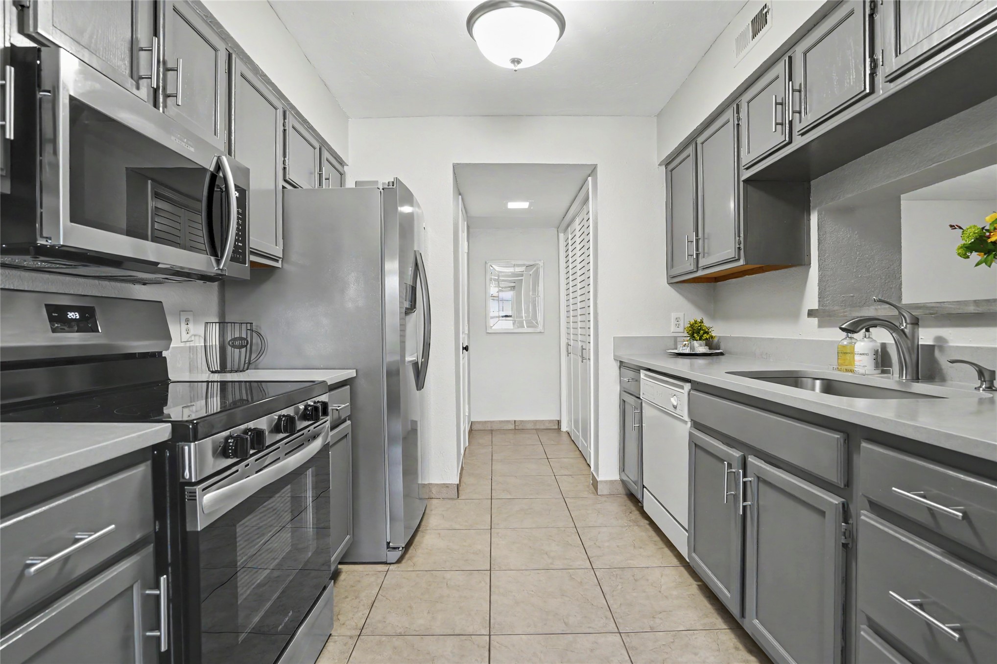 9023 S Delaware Avenue 607 Property Photo 27