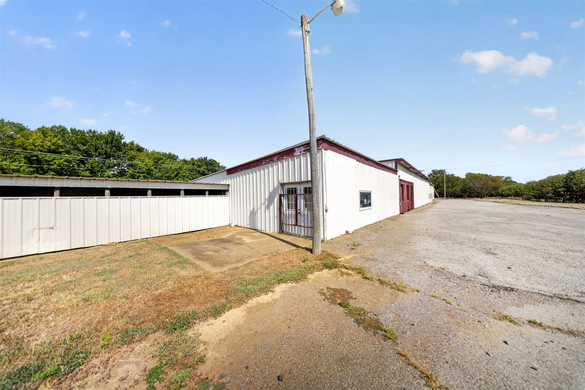 2875 N Highway 69 Property Photo 27