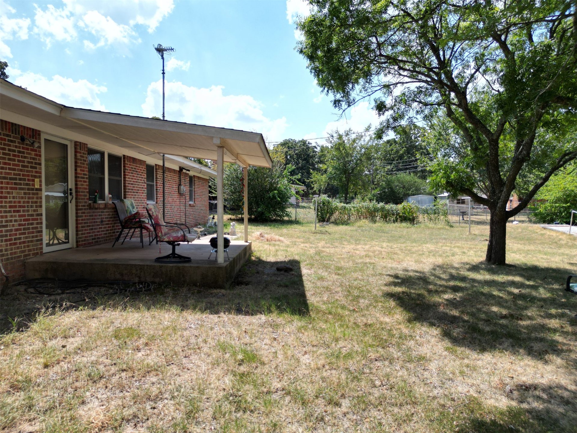 517 Webb Avenue Property Photo 2