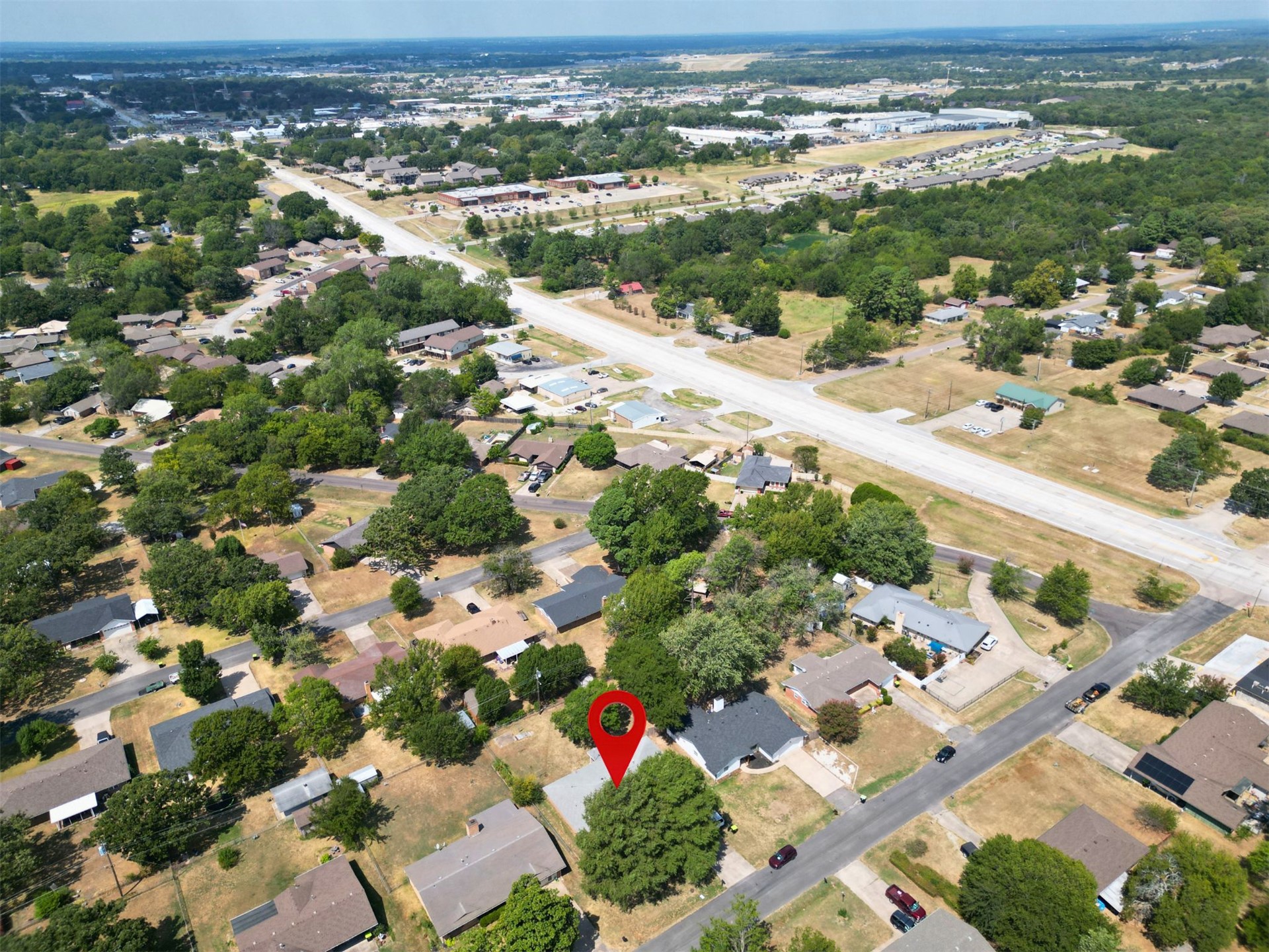 517 Webb Avenue Property Photo 37
