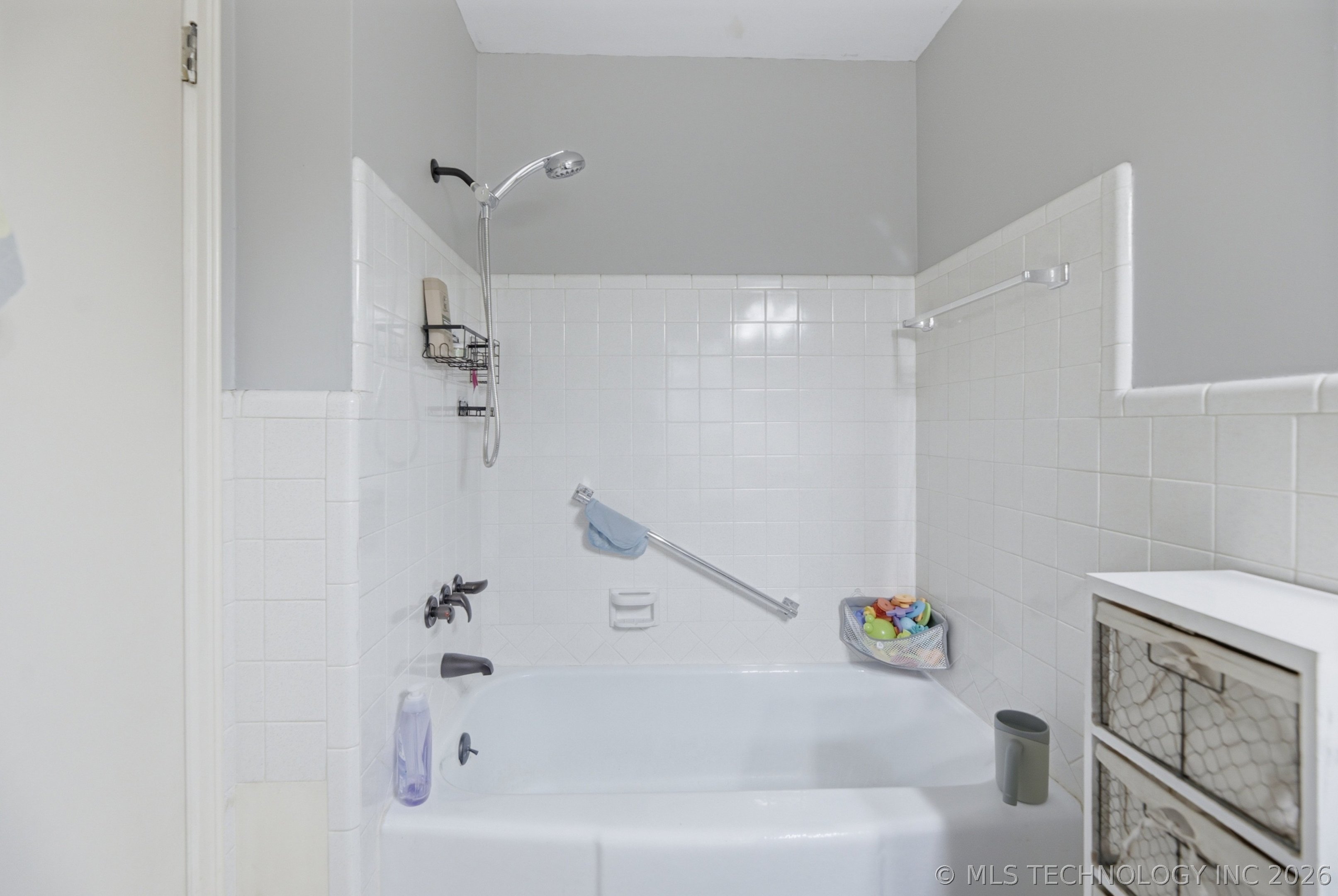 6619 E 57th Street Property Photo 23