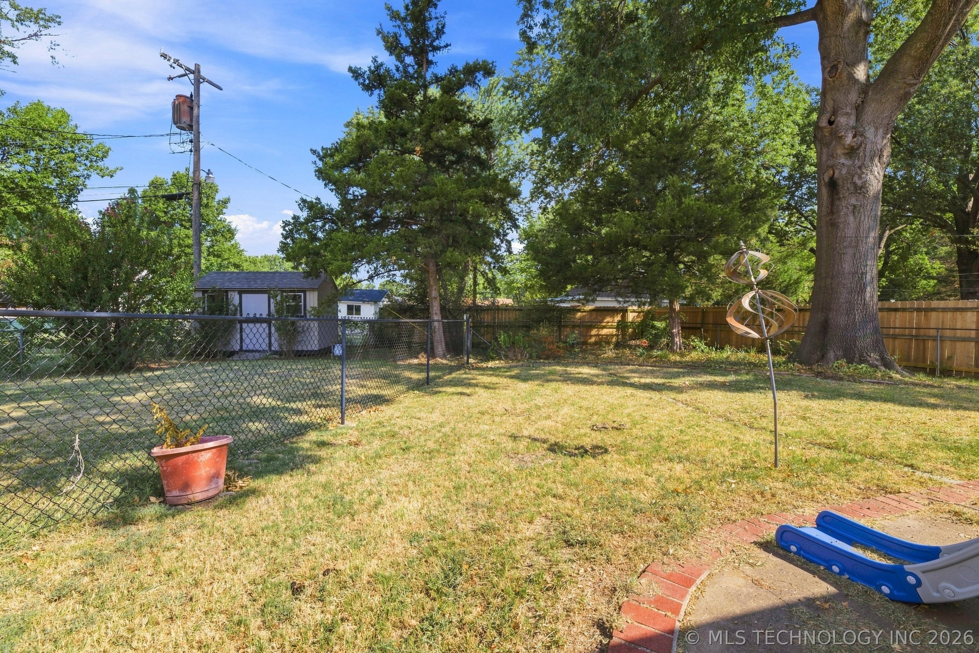 6619 E 57th Street Property Photo 27