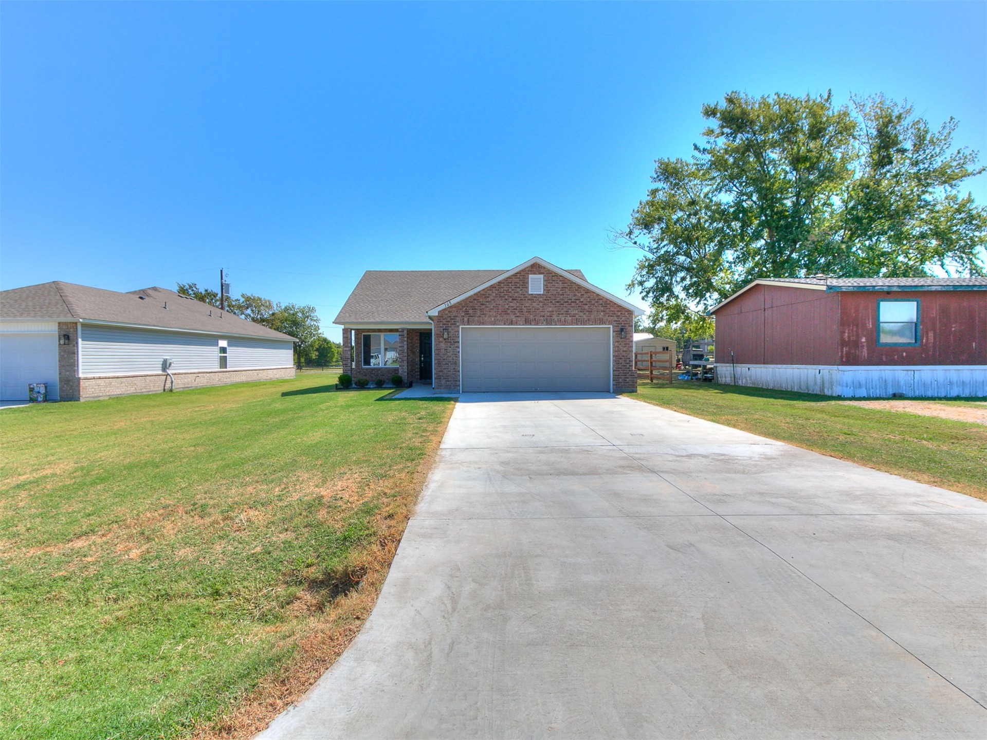 708 N Redbud Avenue