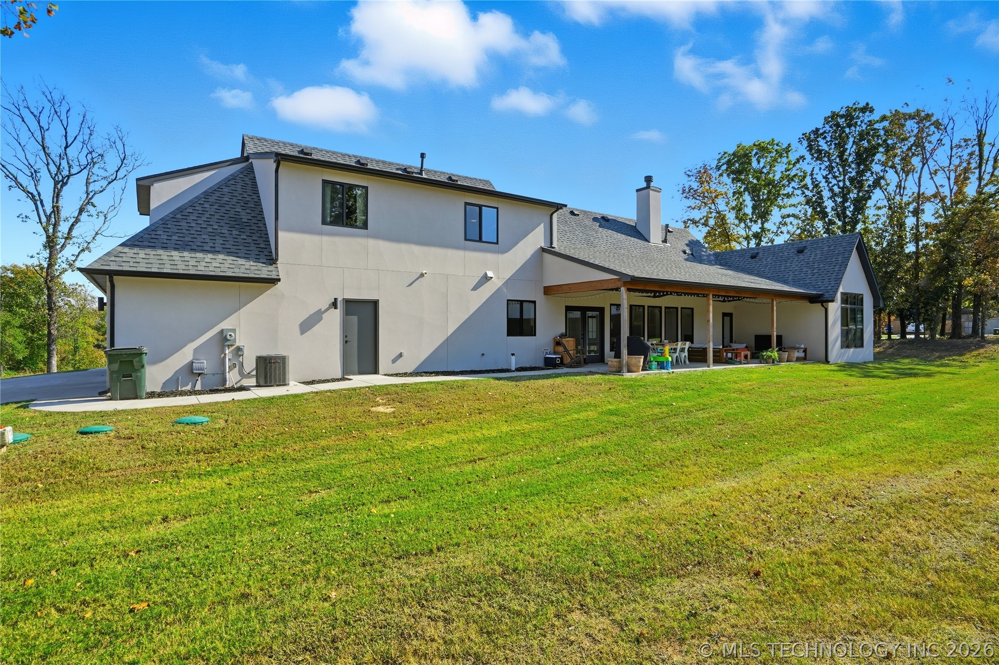 2714 Falls Bend Drive Property Photo 54