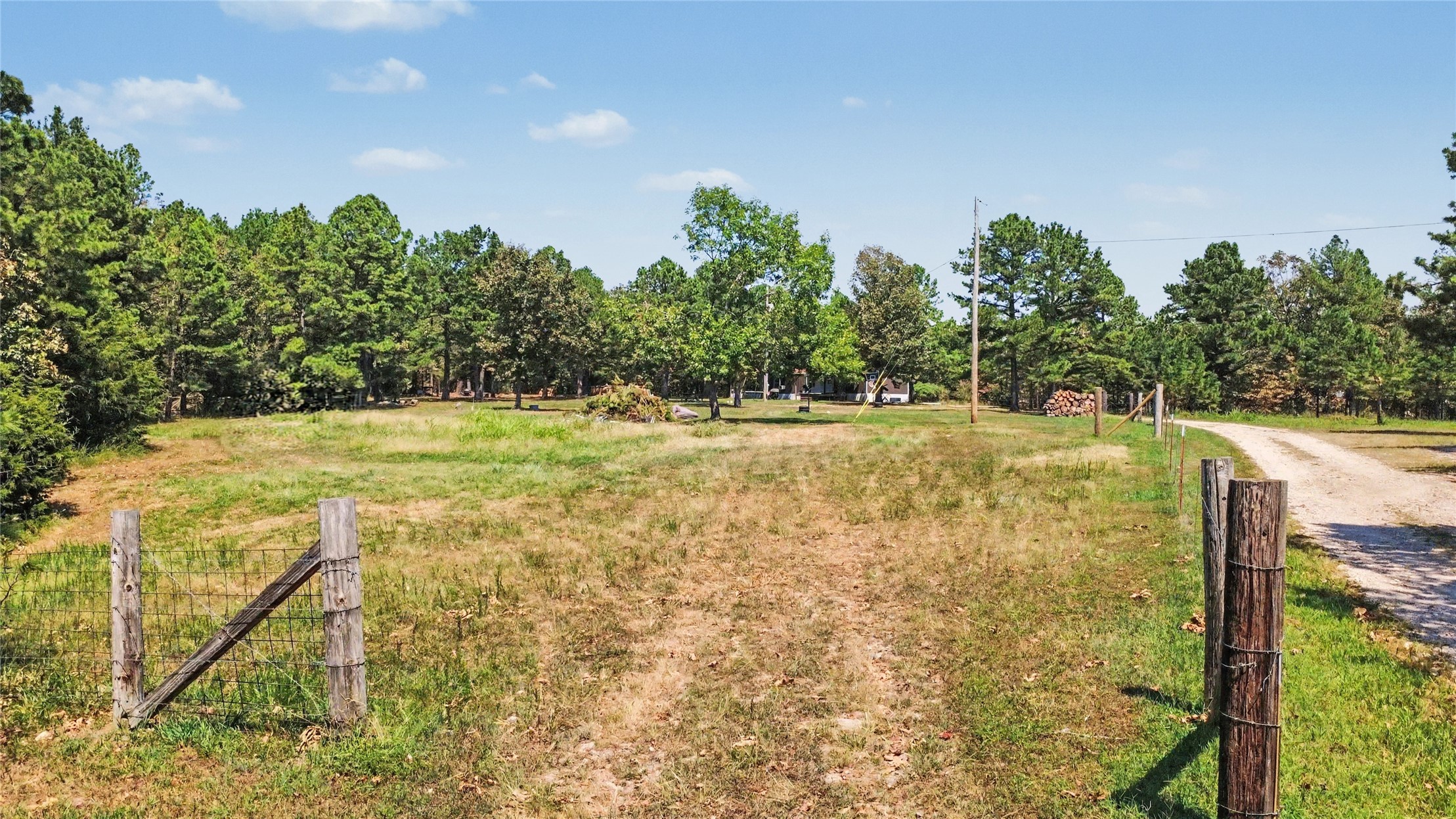 23884 E 808 Road Property Photo 3