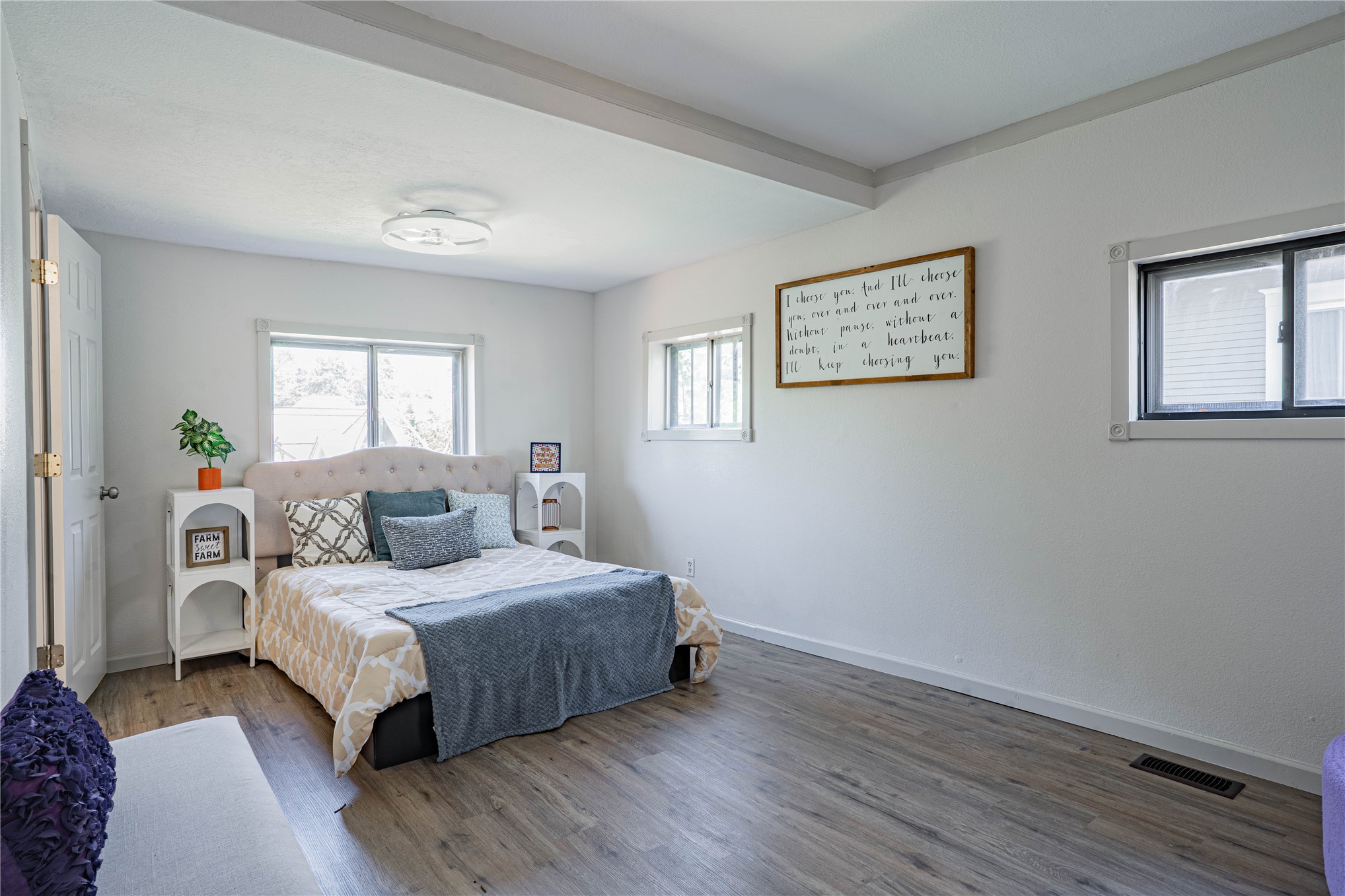1719 Leahy Avenue Property Photo 24
