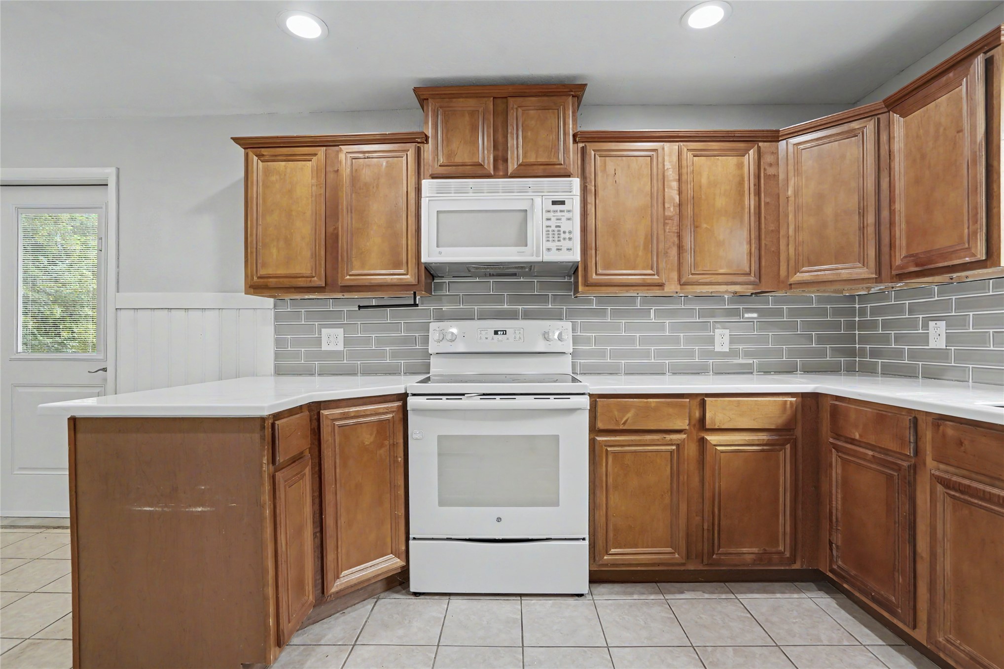 1614 S Cedar Avenue Property Photo 12