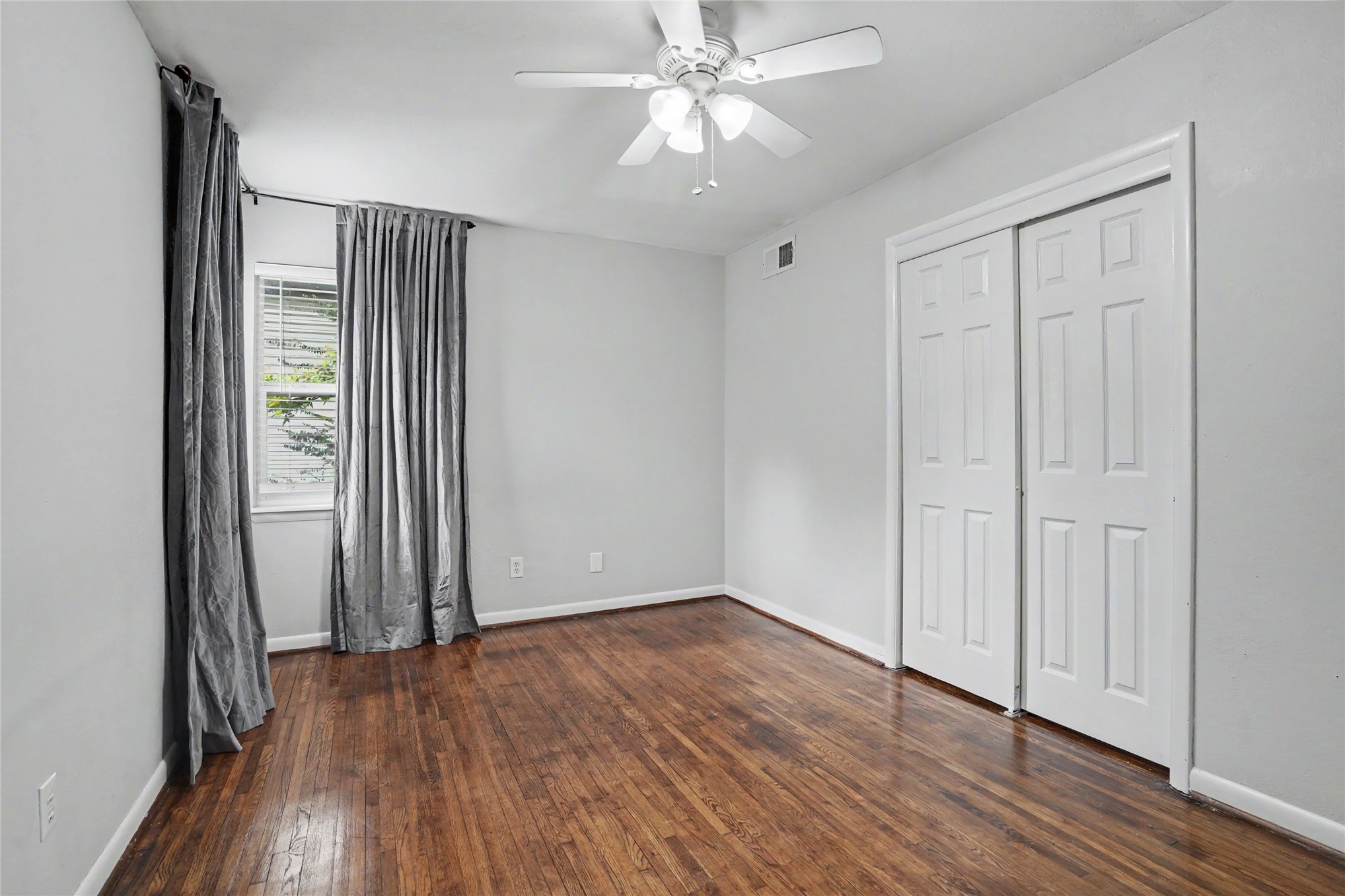 1614 S Cedar Avenue Property Photo 16