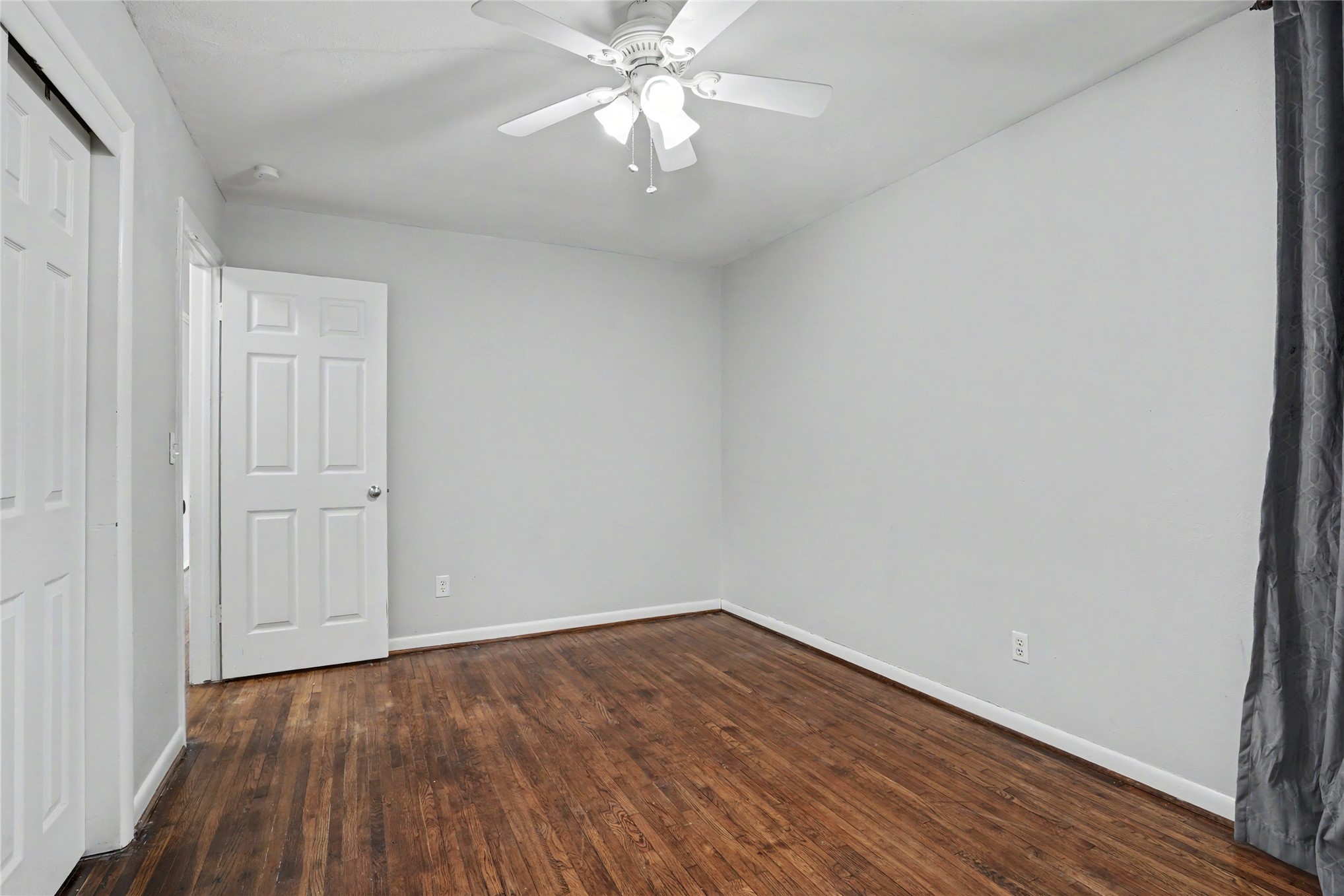 1614 S Cedar Avenue Property Photo 17