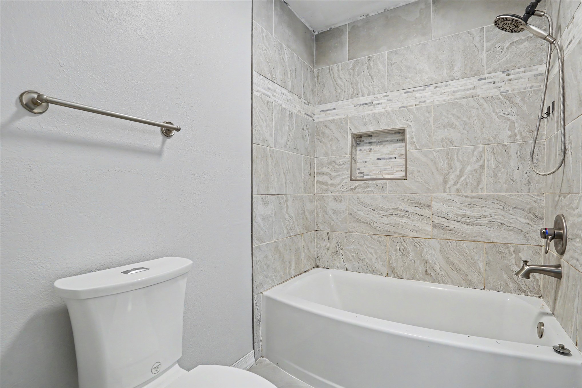 1614 S Cedar Avenue Property Photo 20