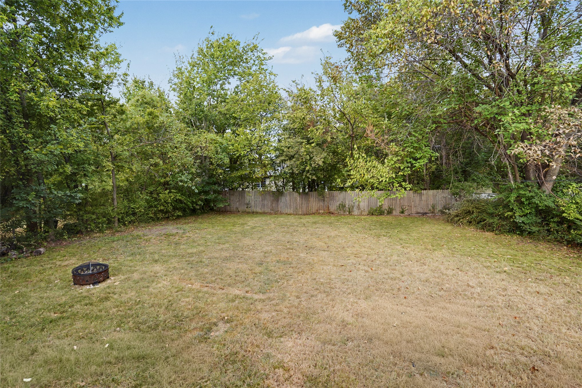 1614 S Cedar Avenue Property Photo 24