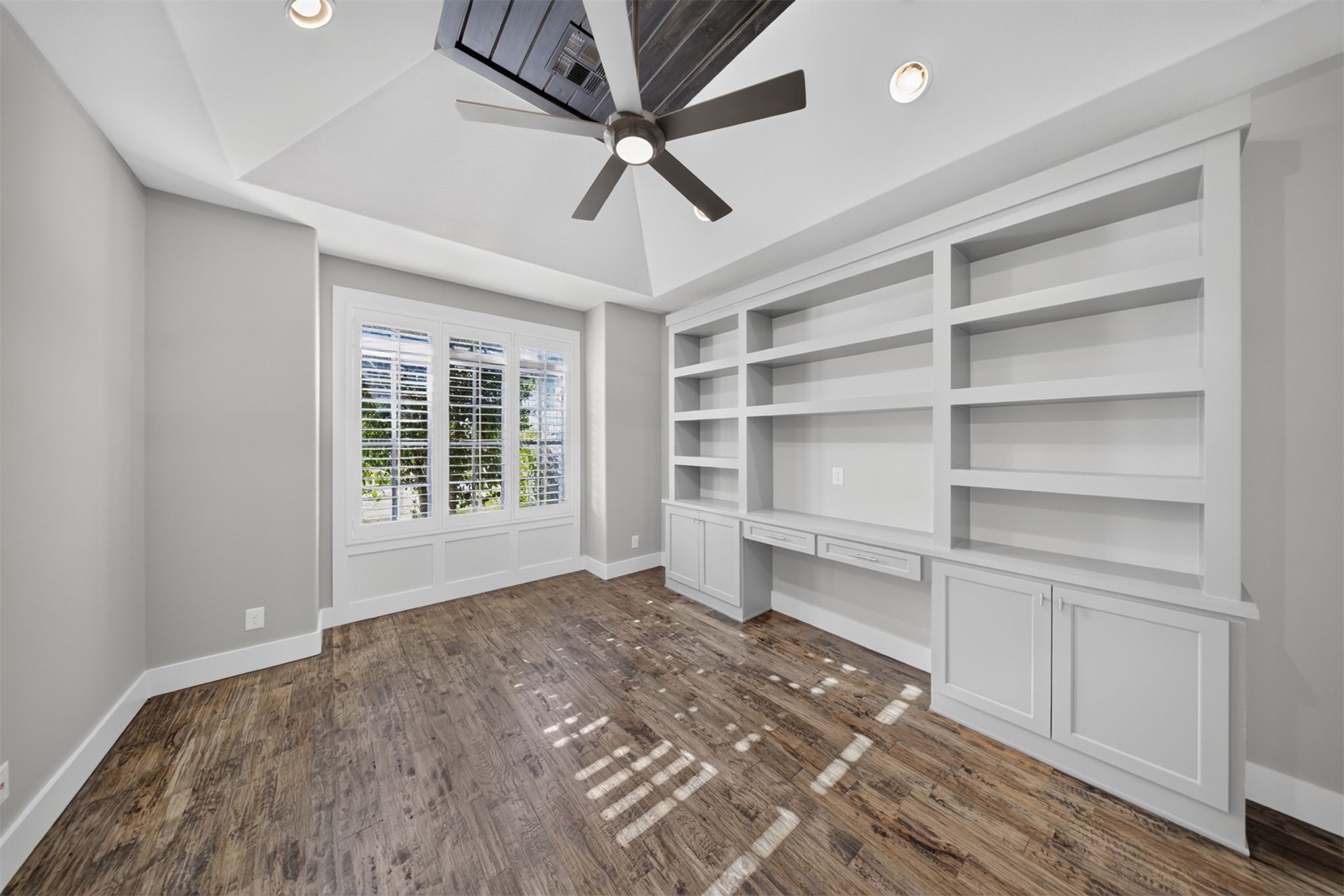 12719 S 4th Street Property Photo 9
