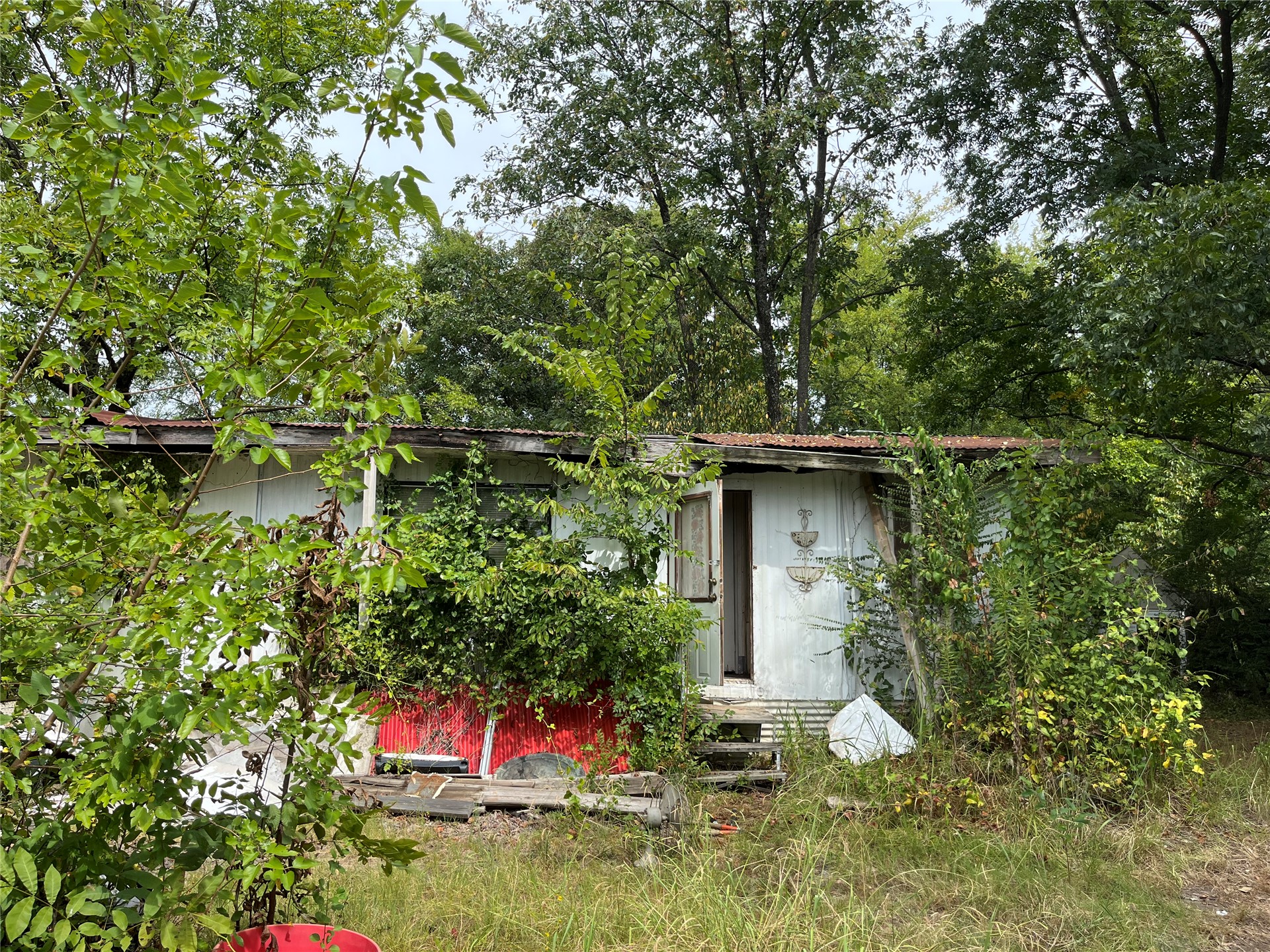 18606 Lock And Dam Road Property Photo 3