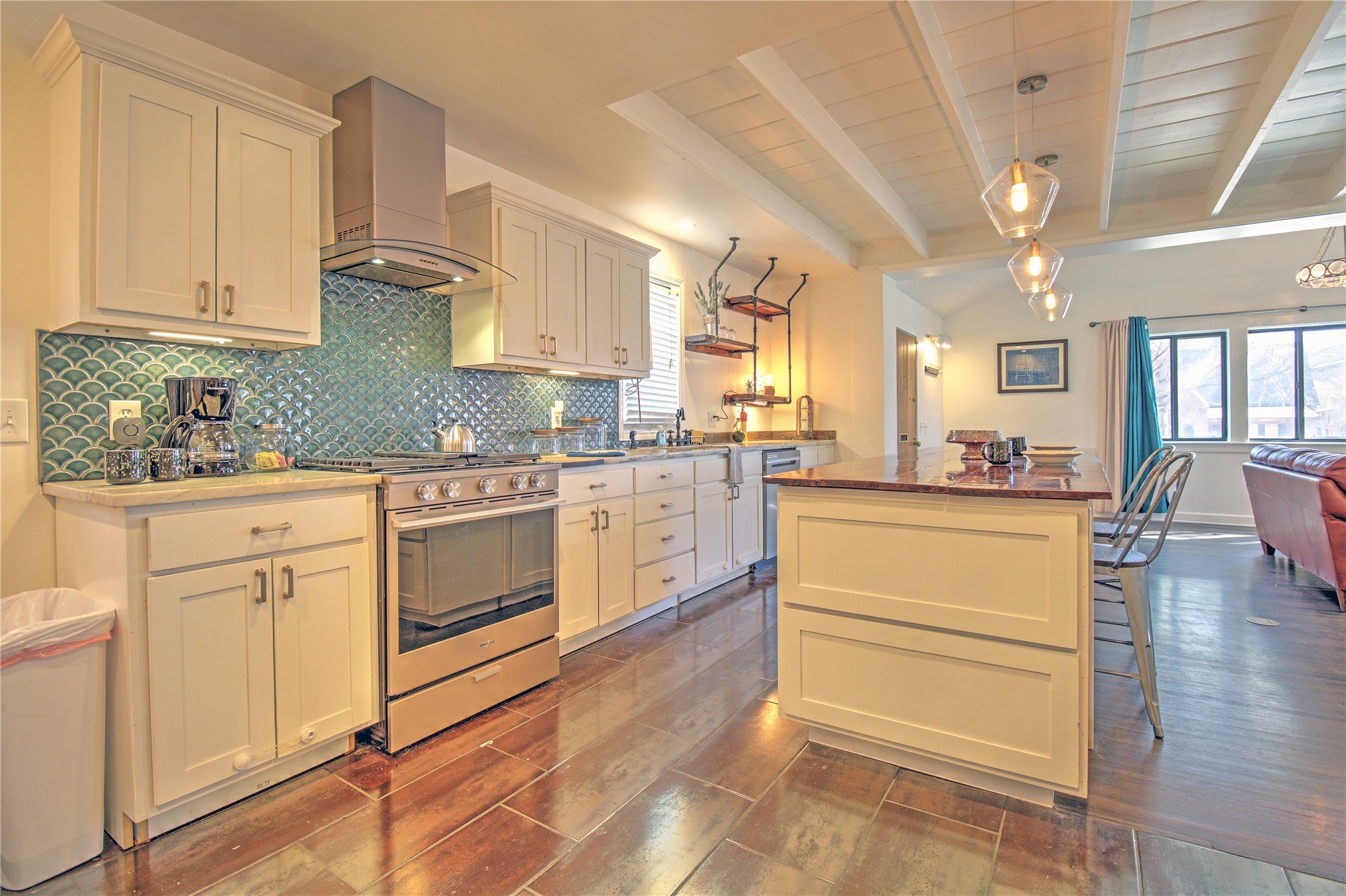 1336 S Indian Avenue Property Photo 16