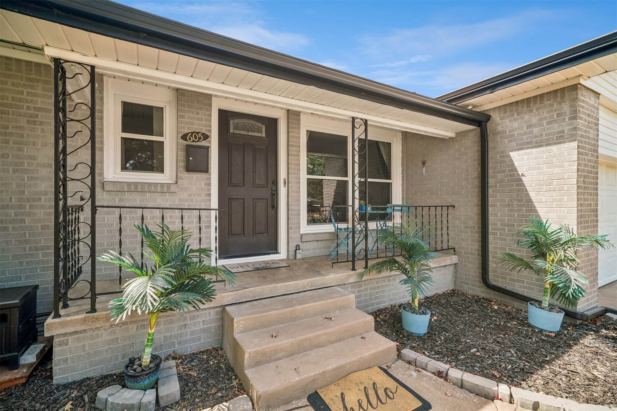 605 S Thompson Street Property Photo 3