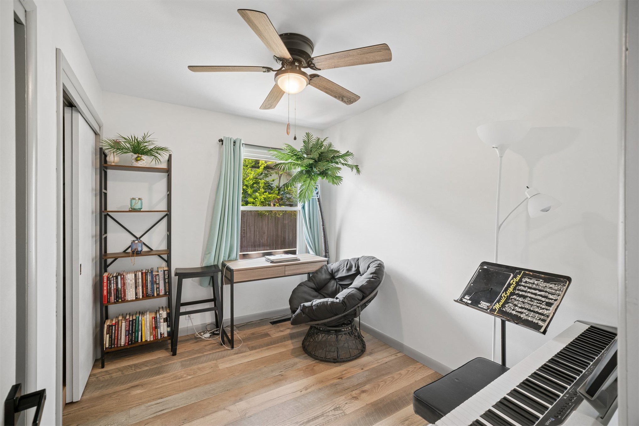 605 S Thompson Street Property Photo 14
