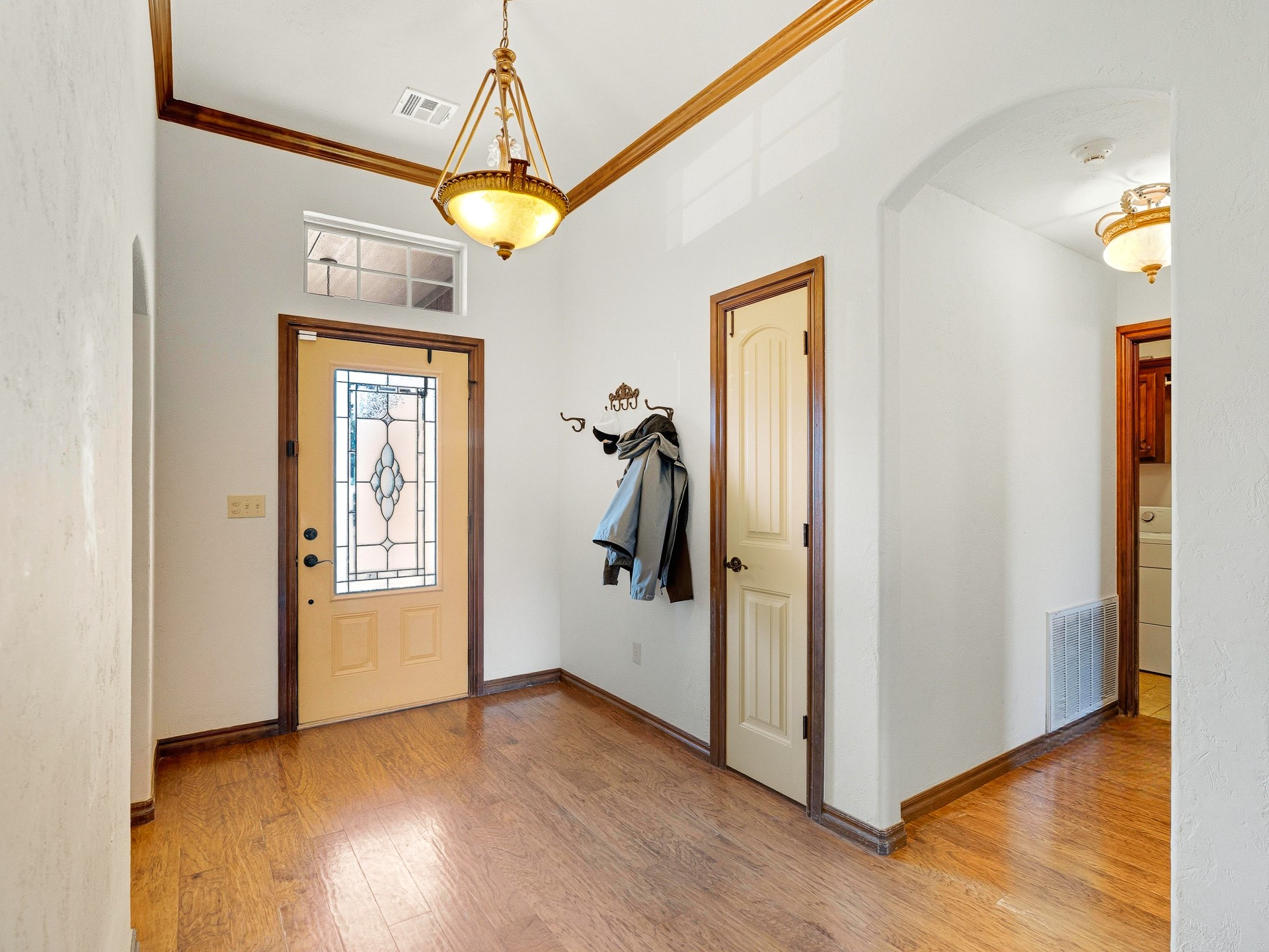 431 Westchester Court Property Photo 5